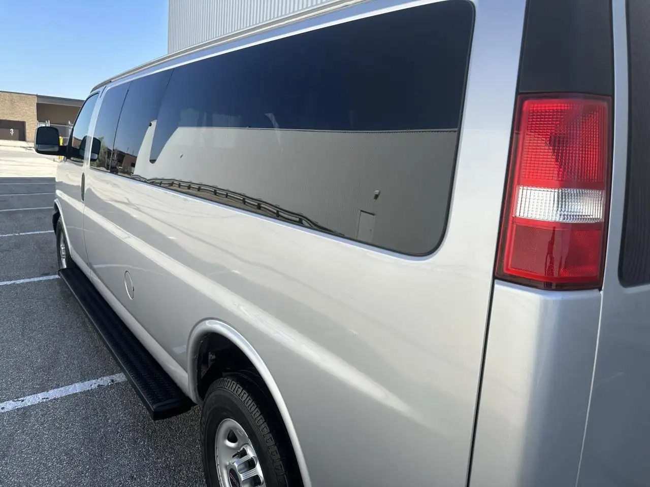 GMC Savana fotografie GMC Savana