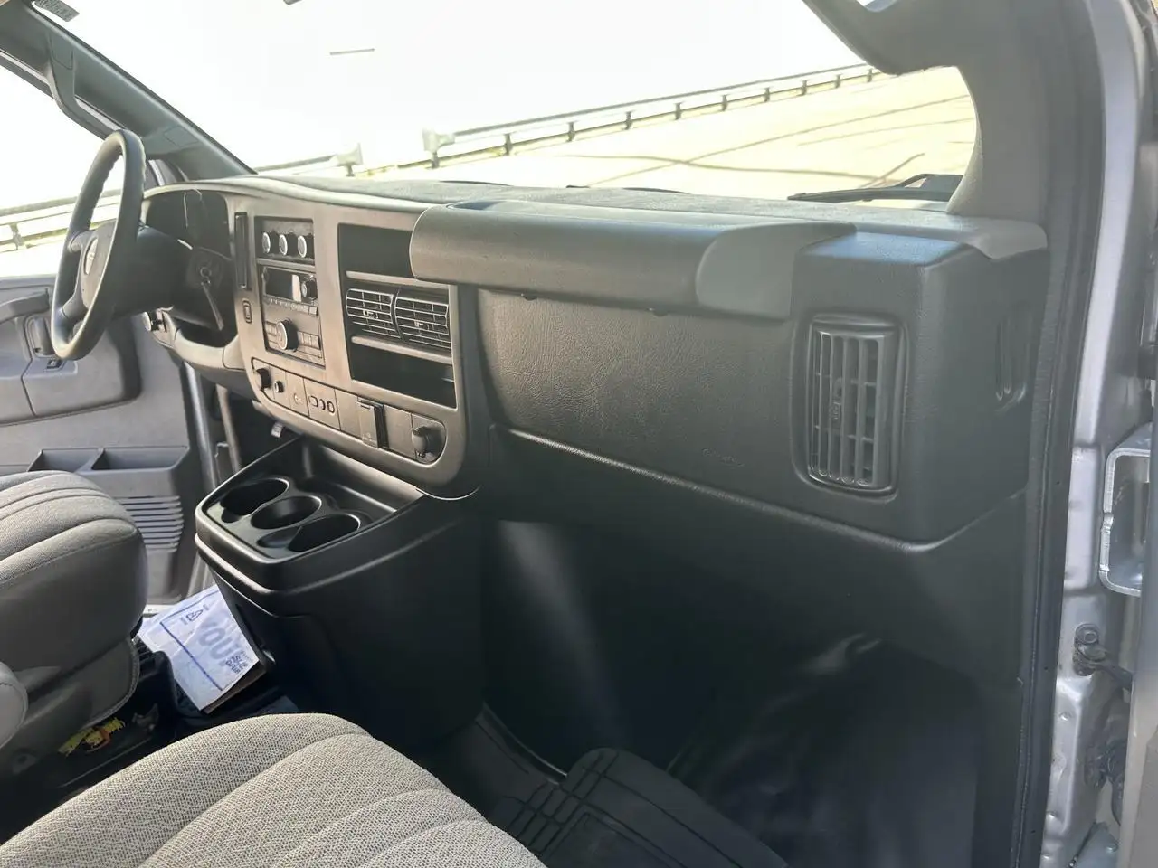 GMC Savana fotografie GMC Savana