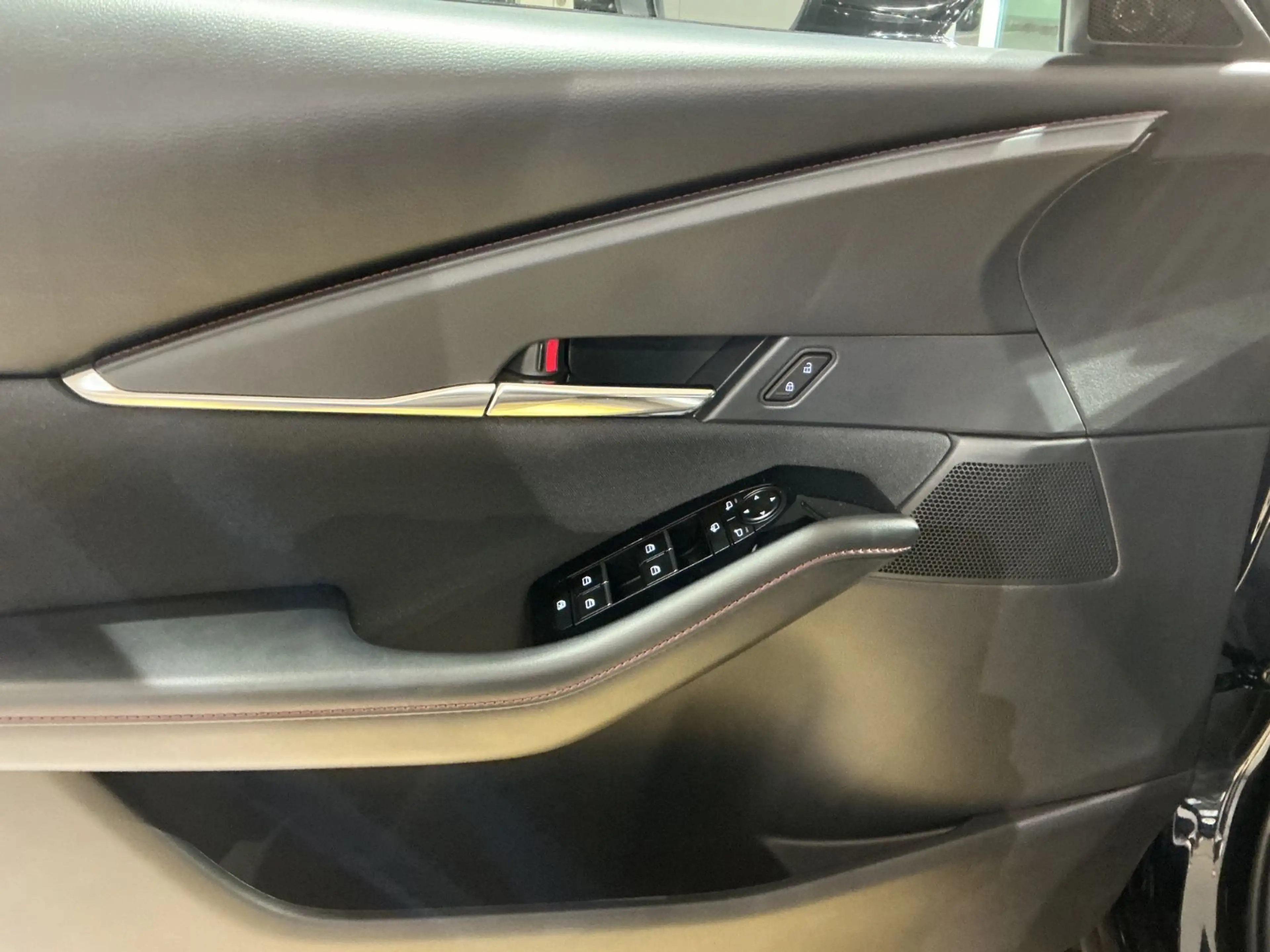 Mazda CX-30 e-SKYACTIV-G M-Hybrid 140 Hom. Autom. — photo 11