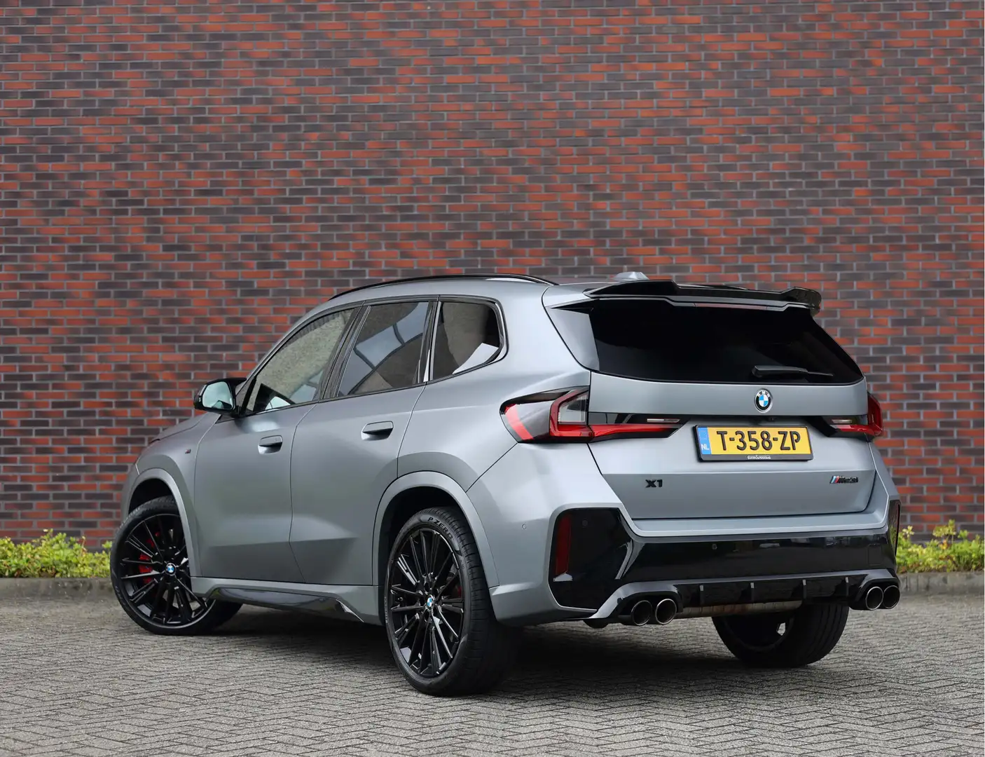 BMW X1 23i x-Drive *Pano*M-Sport*Head-Up*Uniek!* Gris - 2