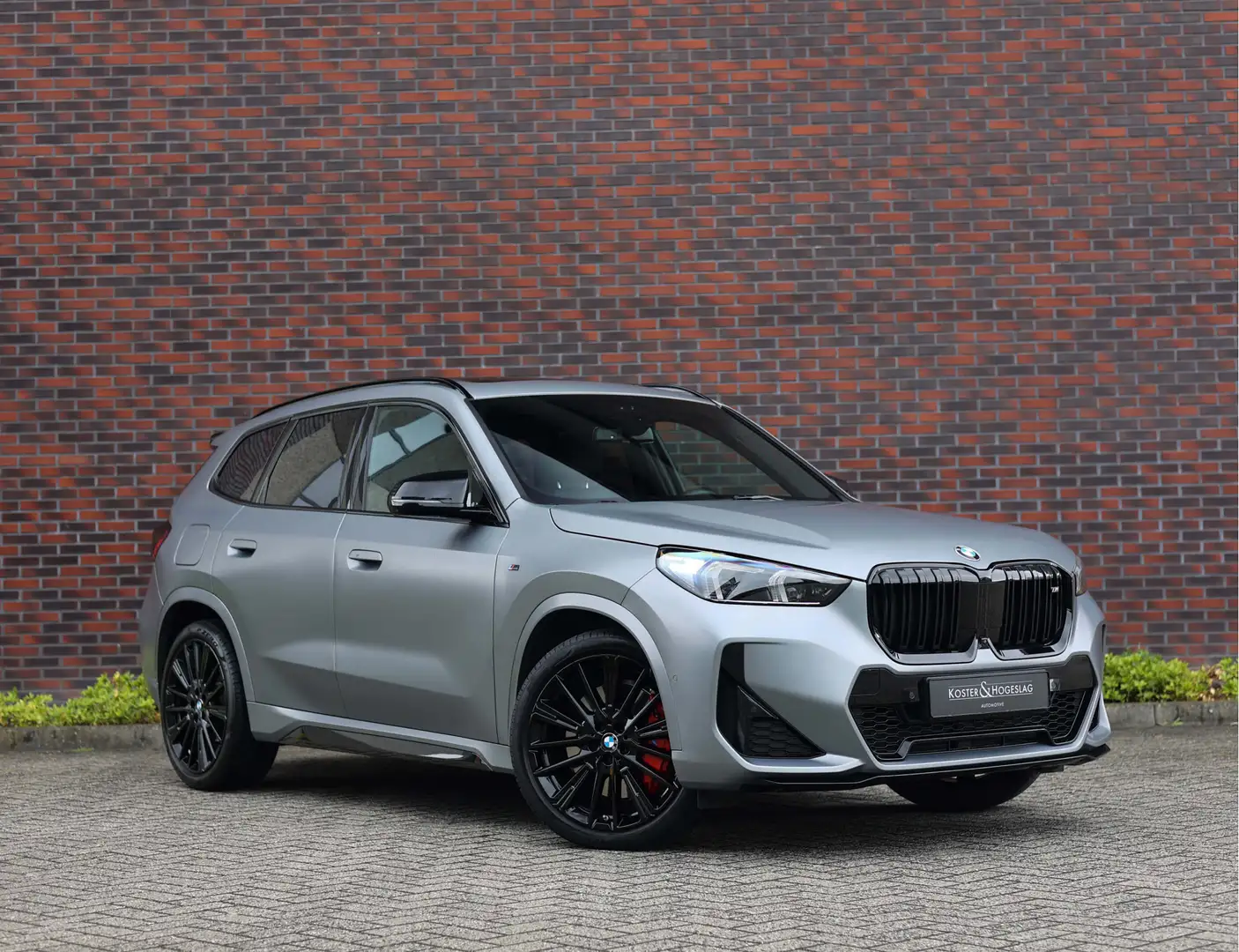 BMW X1 23i x-Drive *Pano*M-Sport*Head-Up*Uniek!* Gris - 1