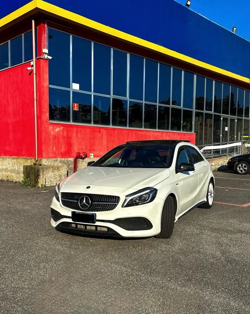 Mercedes-Benz A 200 d Executive premium edition Next 4matic auto Bianco - 1