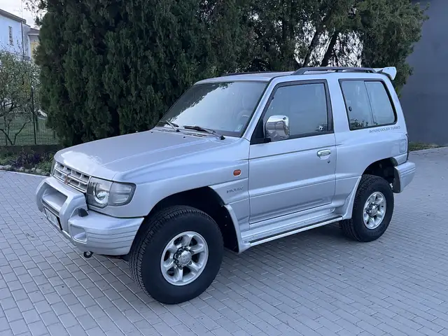 Mitsubishi Pajero Metal Top 2.5 tdi GLS Target