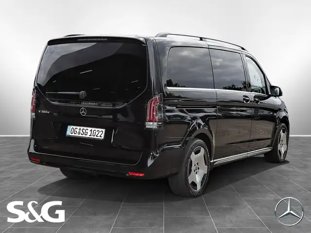 Mercedes-Benz V-Class view 2