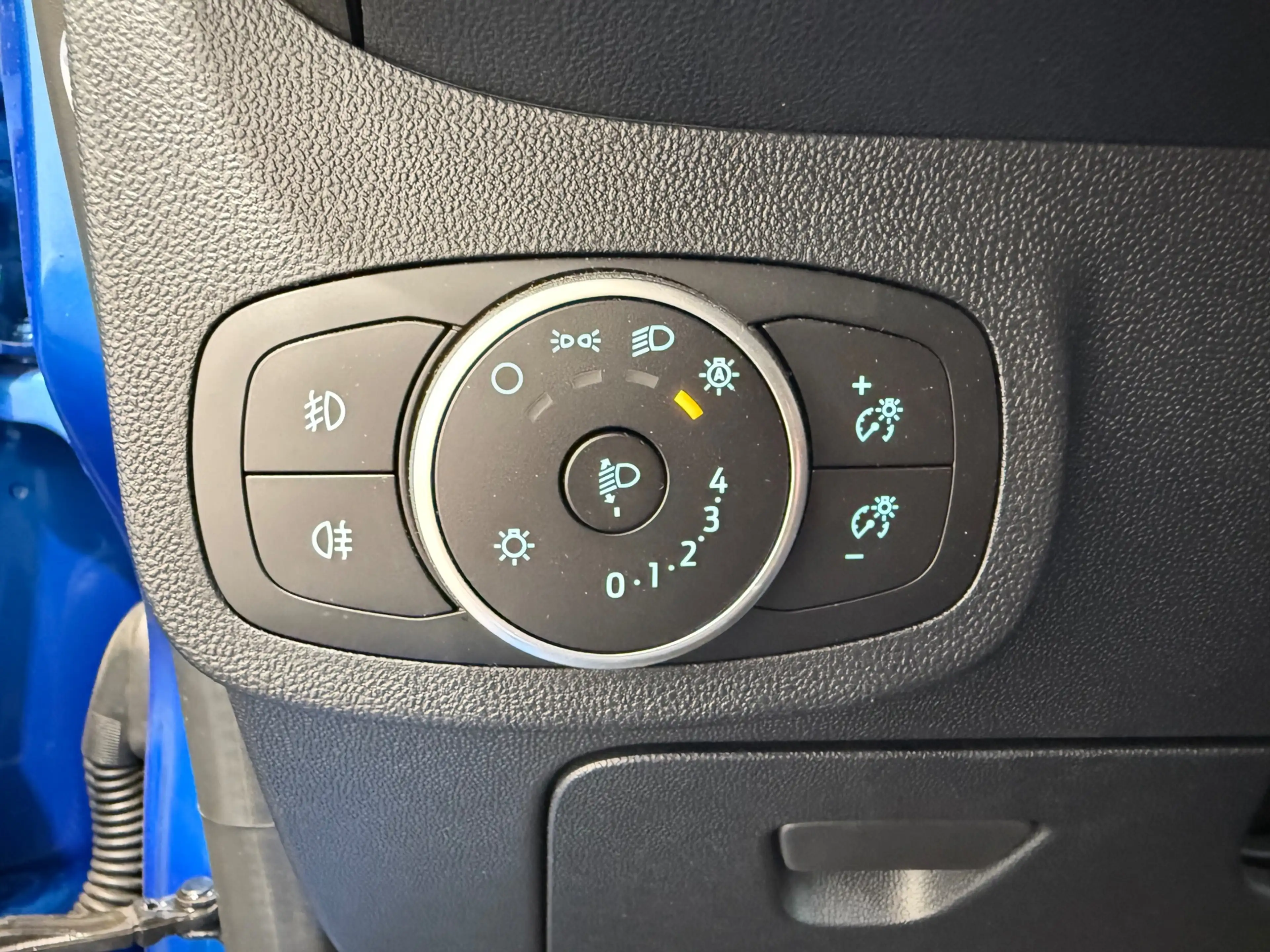 Ford Fiesta 1.0 EcoBoost Titanium — photo 9