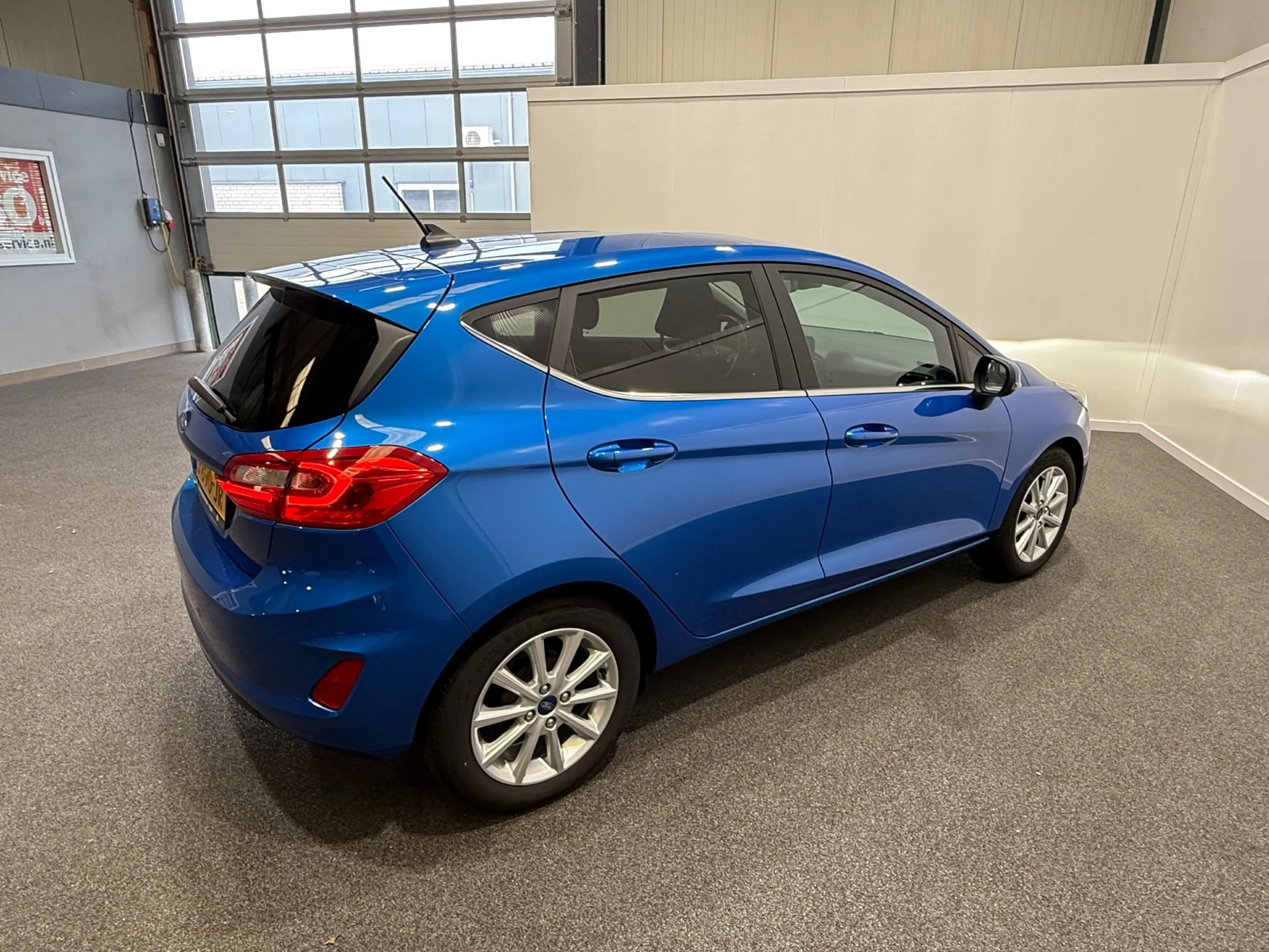 Ford Fiesta 1.0 EcoBoost Titanium — photo 21