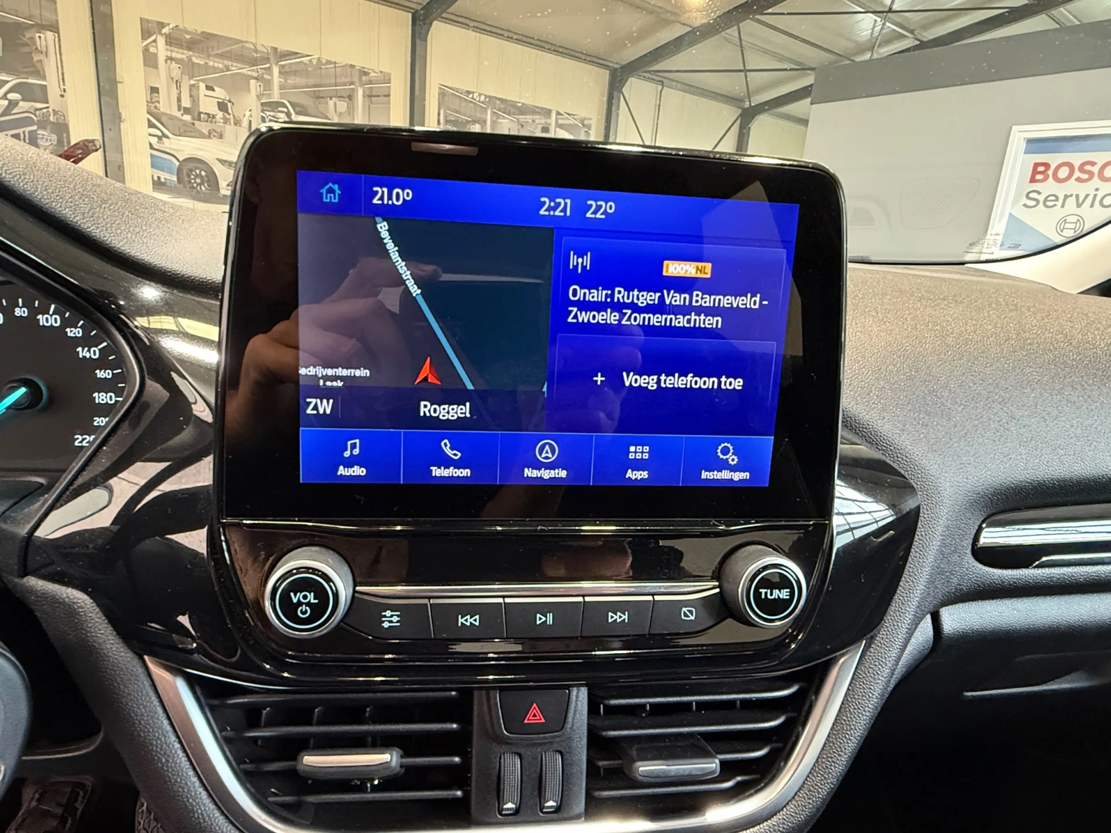 Ford Fiesta 1.0 EcoBoost Titanium — photo 13