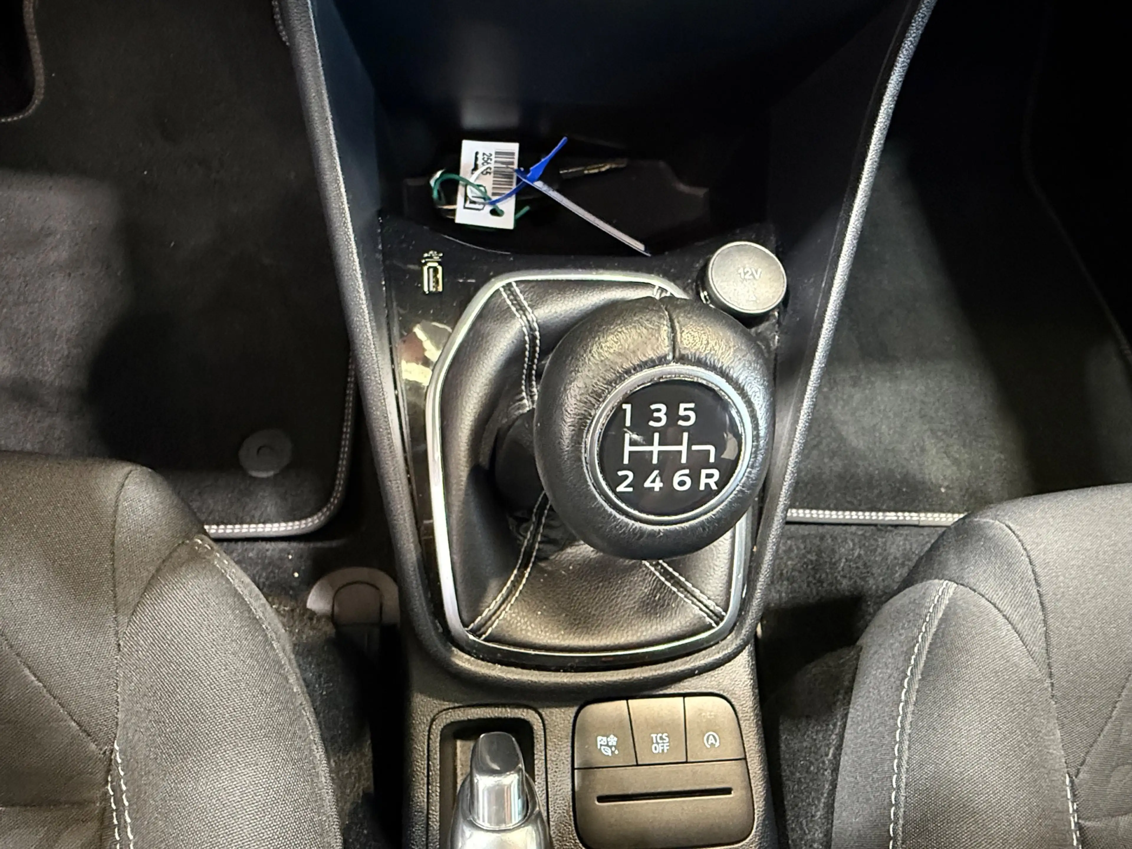 Ford Fiesta 1.0 EcoBoost Titanium — photo 16