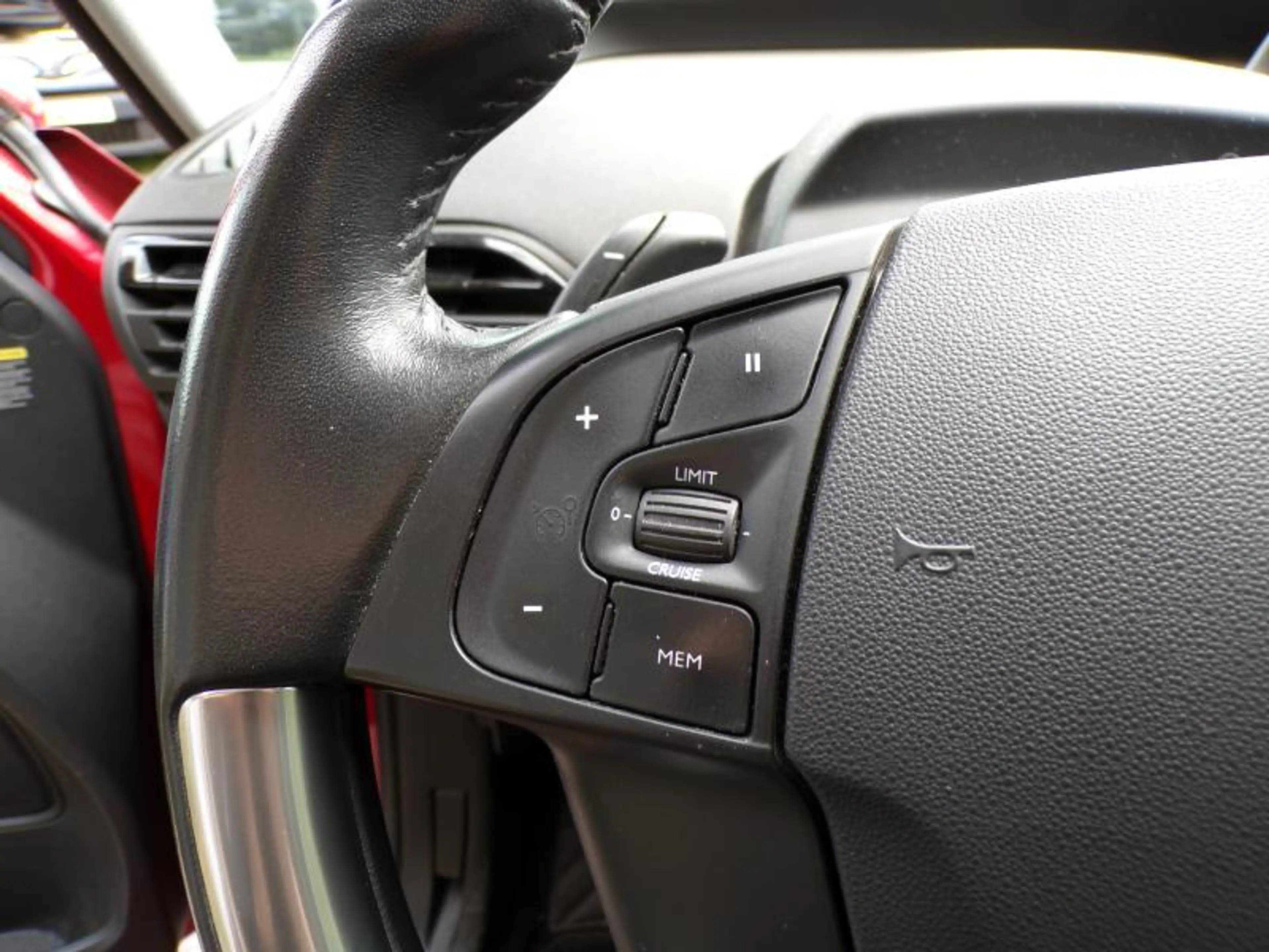 Citroen C4 SpaceTourer 1.2 130cv Rouge 03/20 B.Auto Airco Bluetooth — photo 9