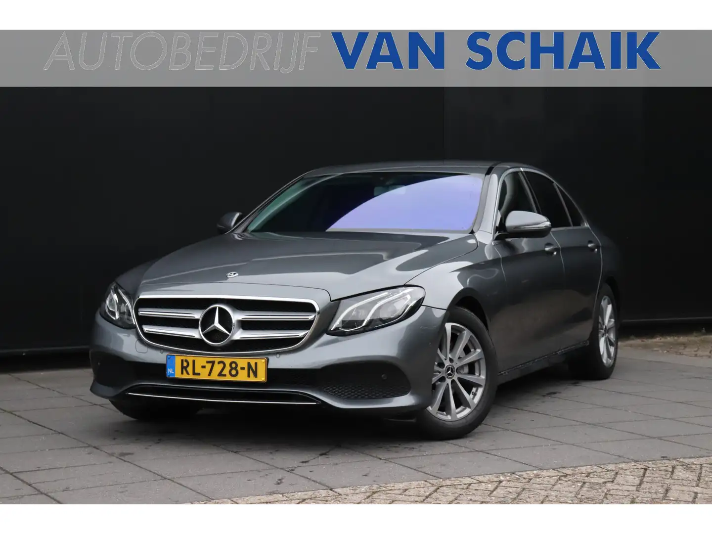 Mercedes-Benz E 200 AVANTGARDE | WIDE-SCREEN | LEDER | CAMERA | LED | Grijs - 1