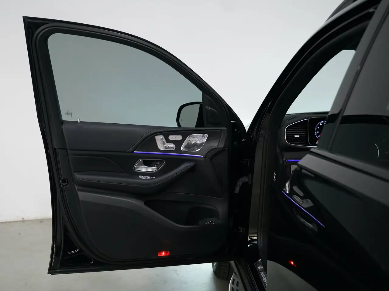 Mercedes-Benz GLE снимка Mercedes-Benz GLE
