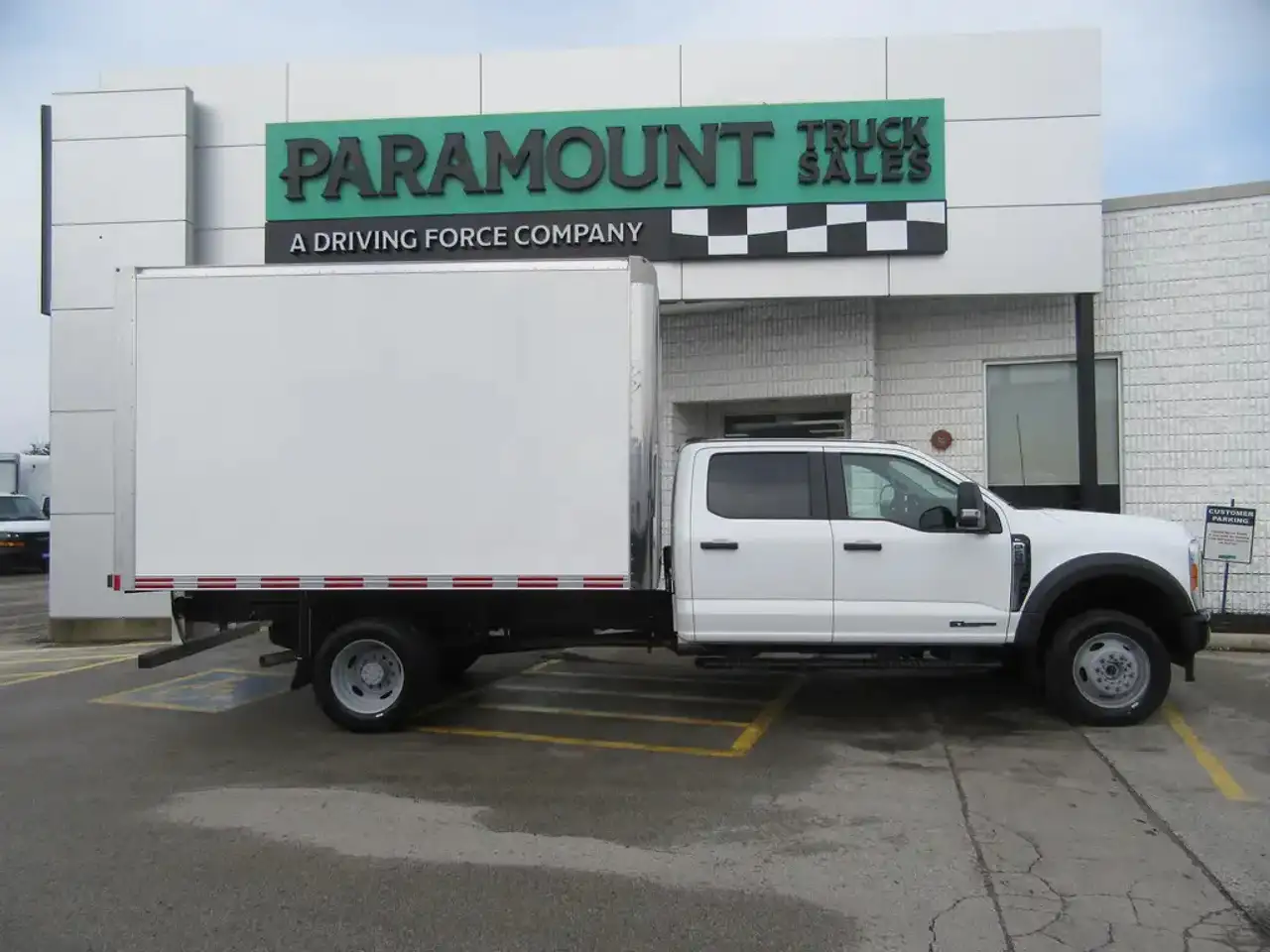 Ford F 550 снимка Ford F 550