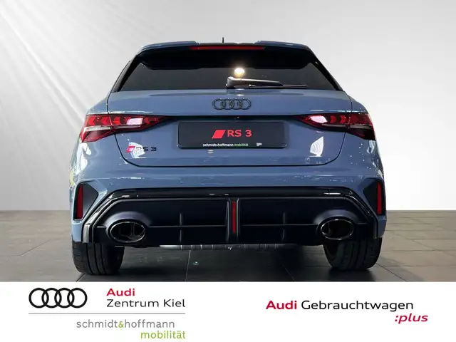 Audi RS3 view 5