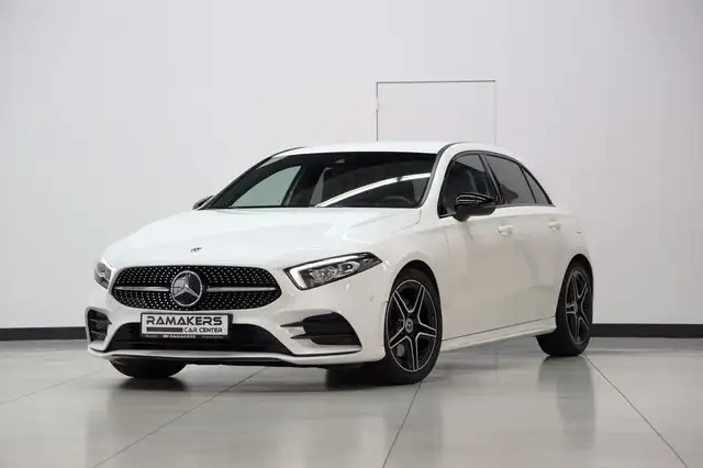 Mercedes-Benz A 220 2,0l MB-motor AMG Night Burmester LED Sfeerlicht