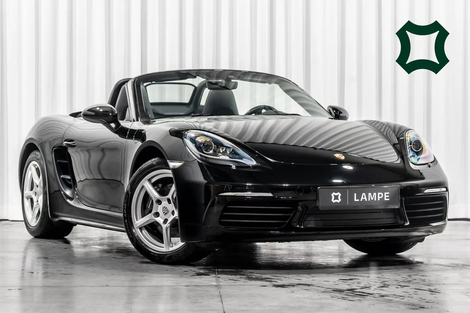 Porsche 718 Boxster PDK Full Porsche Service History Schwarz - 1