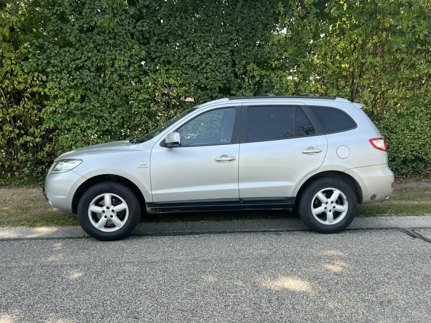 Hyundai SANTA FE 2.7i V6 4WD Style Premium 7p. Grau - 2