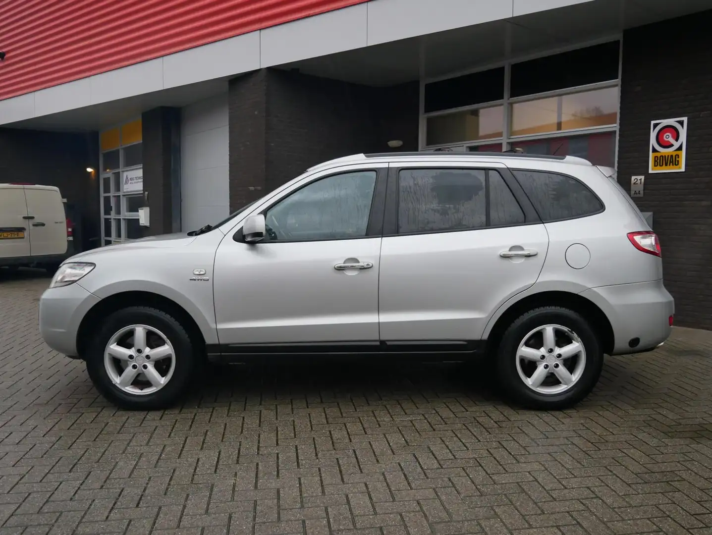 Hyundai SANTA FE 2.7i V6 4WD Style Premium 7p. NL AUTO| 2e EIGENAAR Gris - 2