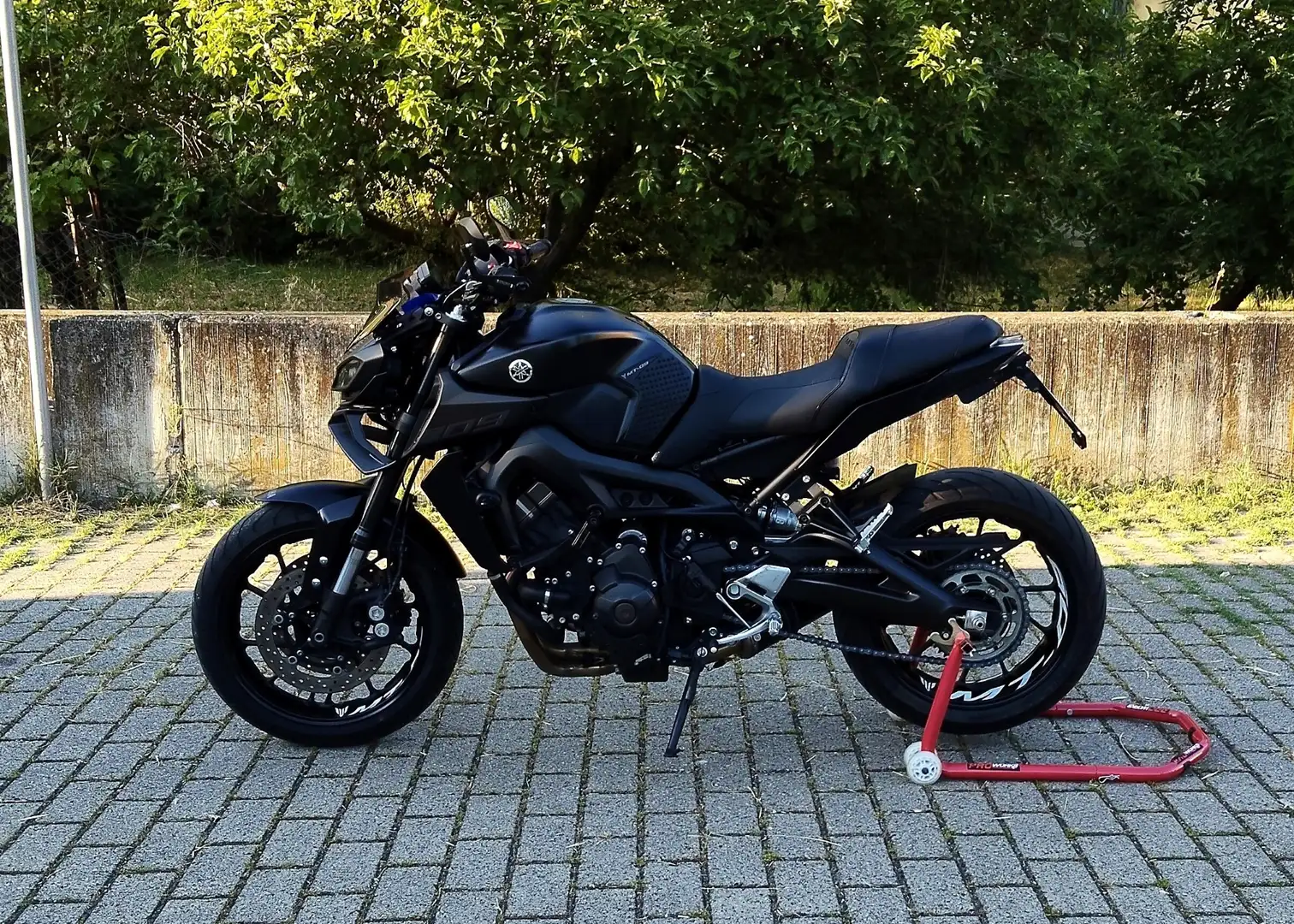 Yamaha MT-09 ABS Černá - 2