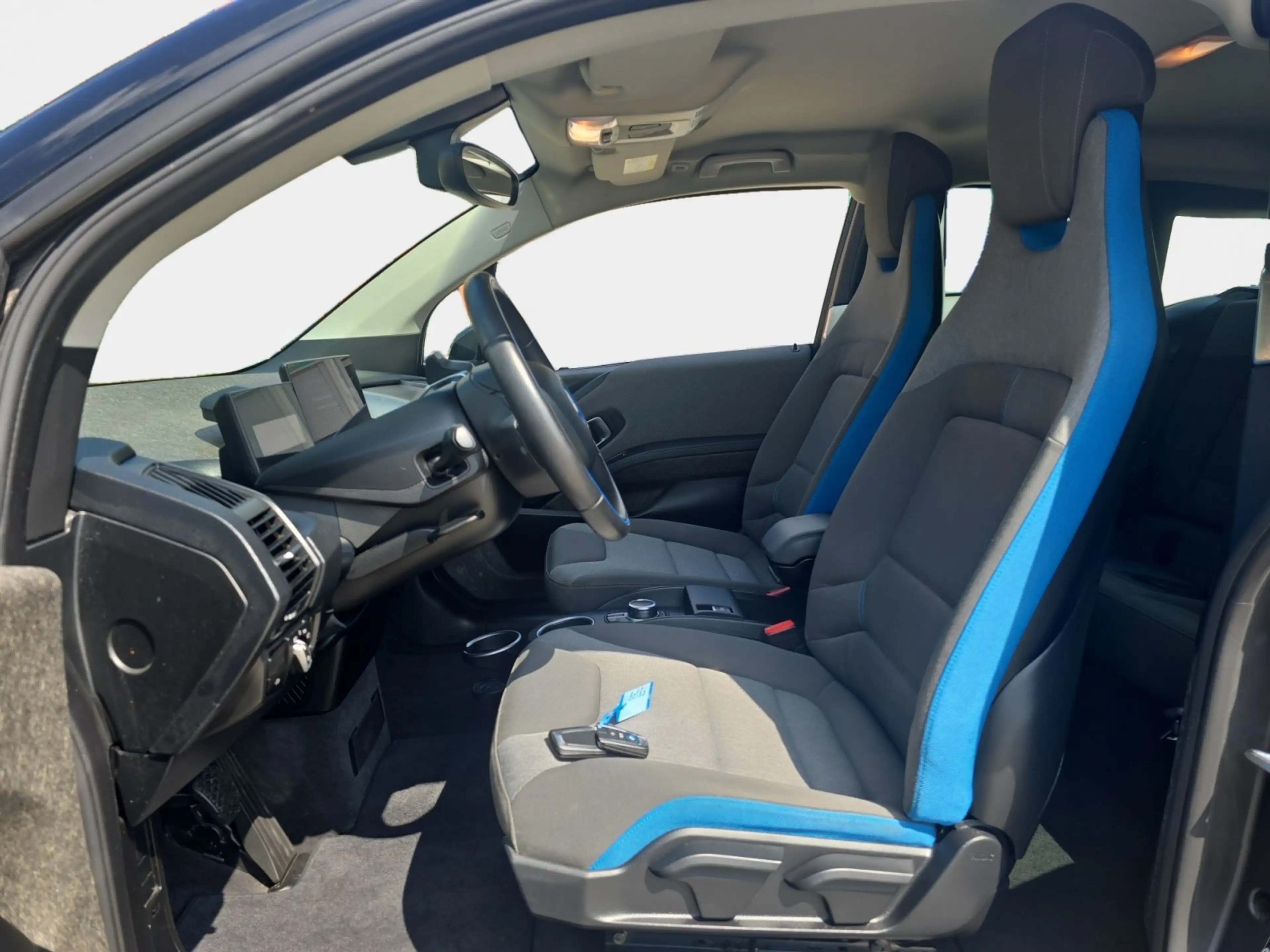 BMW i3 Basis — photo 10