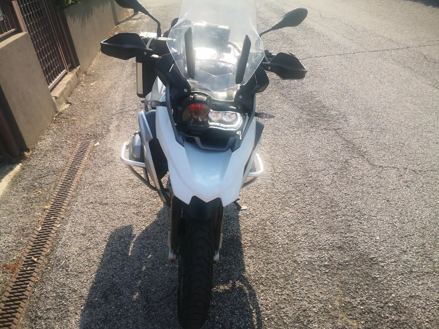BMW R 1200 GS Standard Bílá - 2