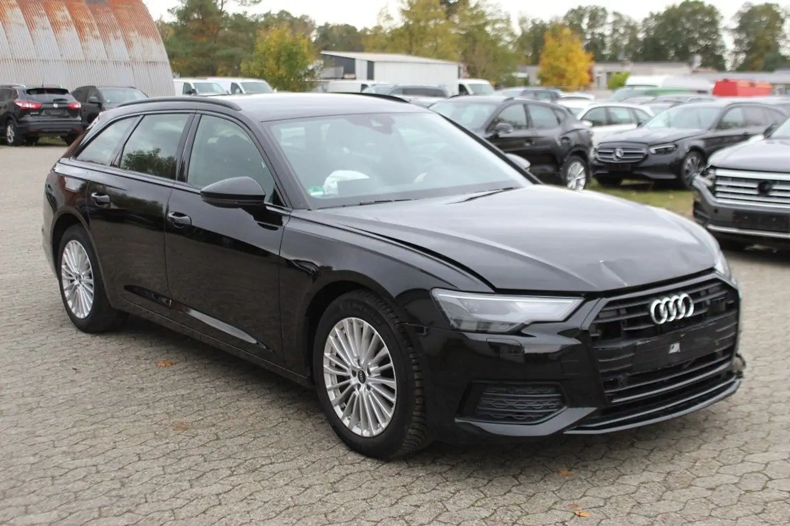 Audi A6 Avant 40 TDI S-tronic Design Leder ACC LED Schwarz - 1
