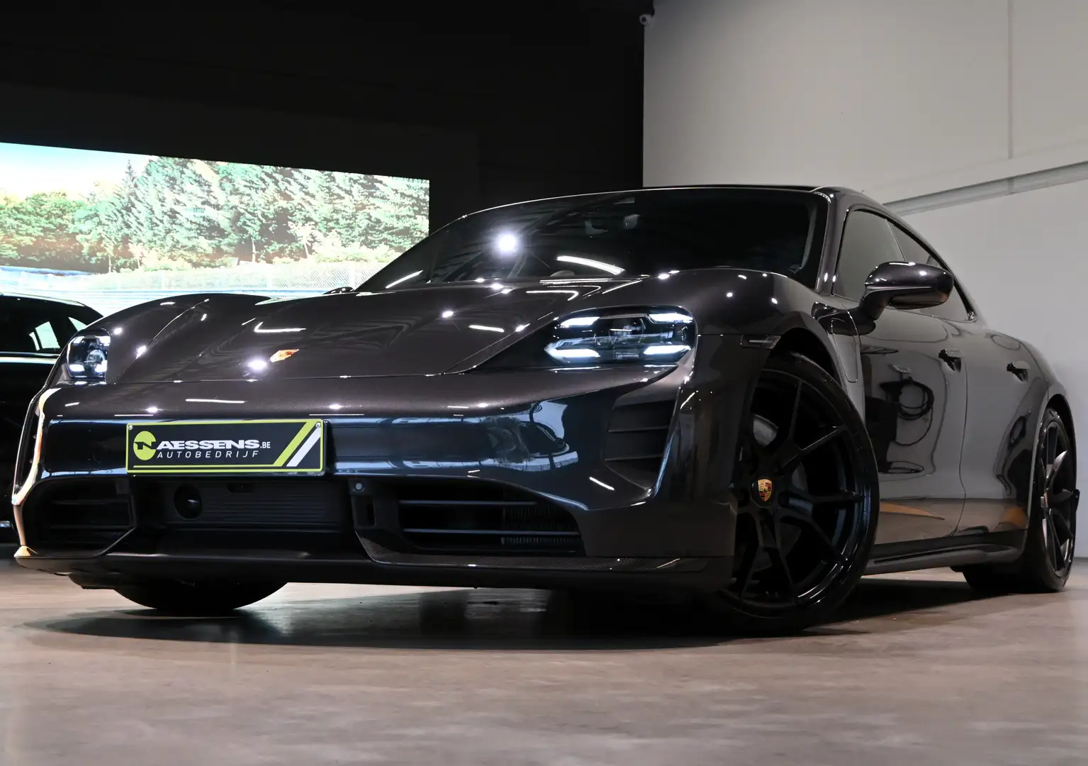 Porsche Taycan Sport Turismo GTS*MATRIX/ALCAN/BOSE/18-WAY/CHRONO* Grijs - 1