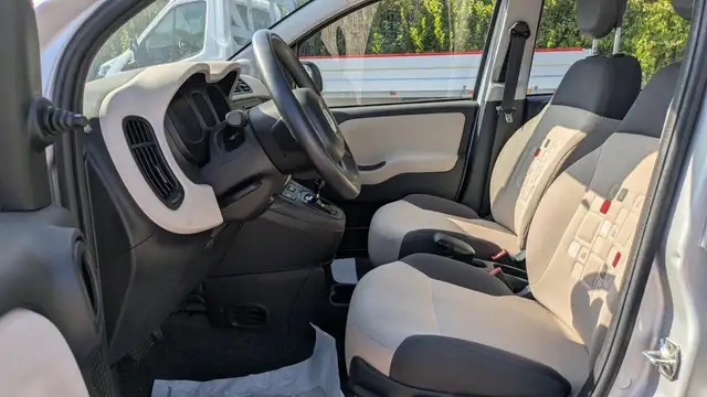 Fiat Panda view 13