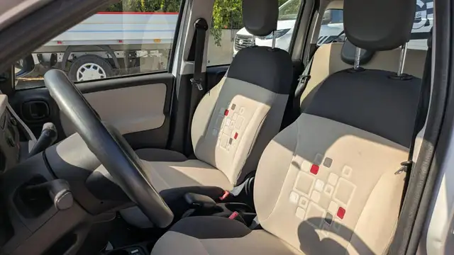 Fiat Panda view 12