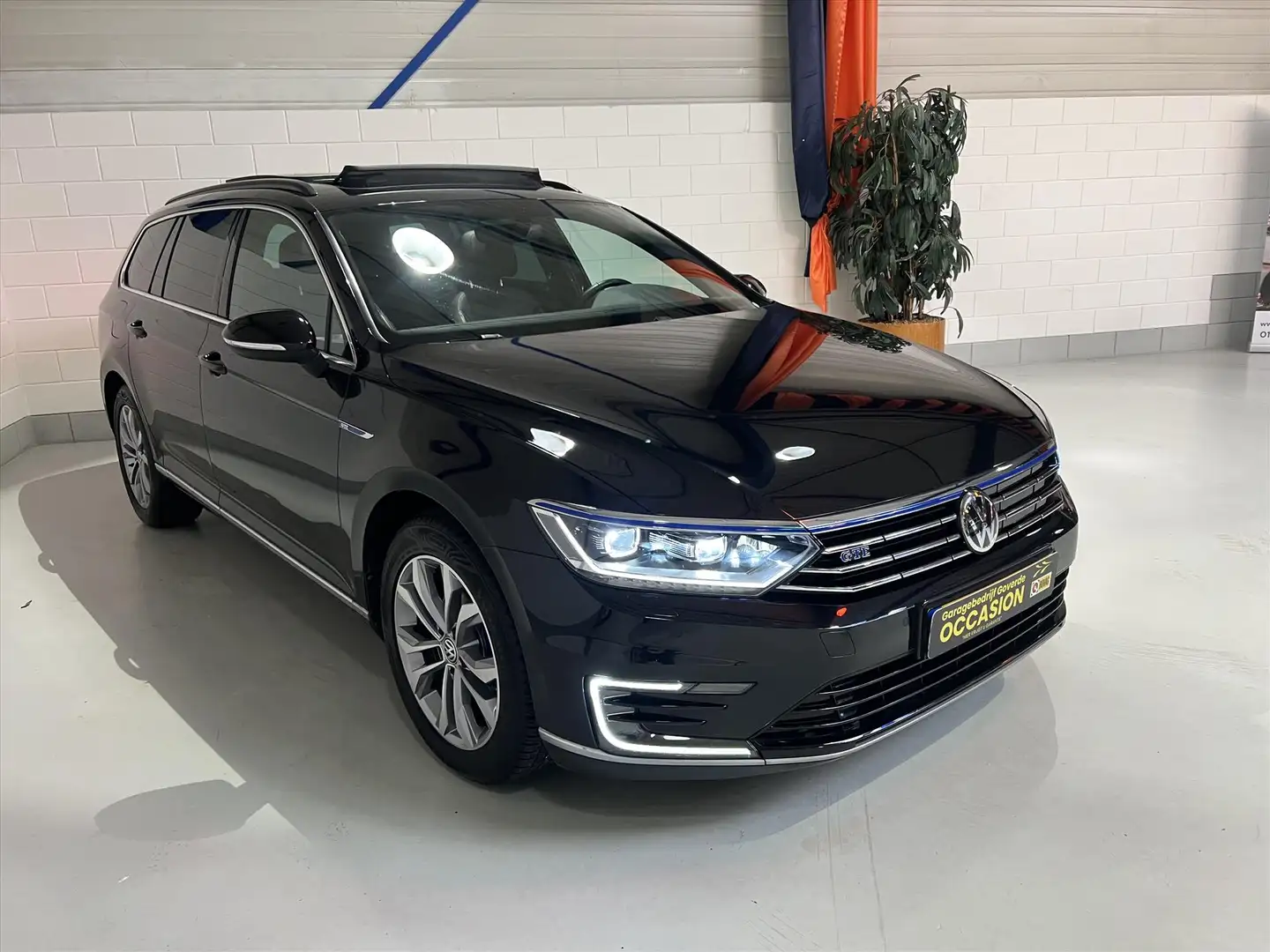 Volkswagen Passat Variant 1.4 TSI PHEV 218pk 6-DSG GTE Highline, Pano, VOL Schwarz - 1