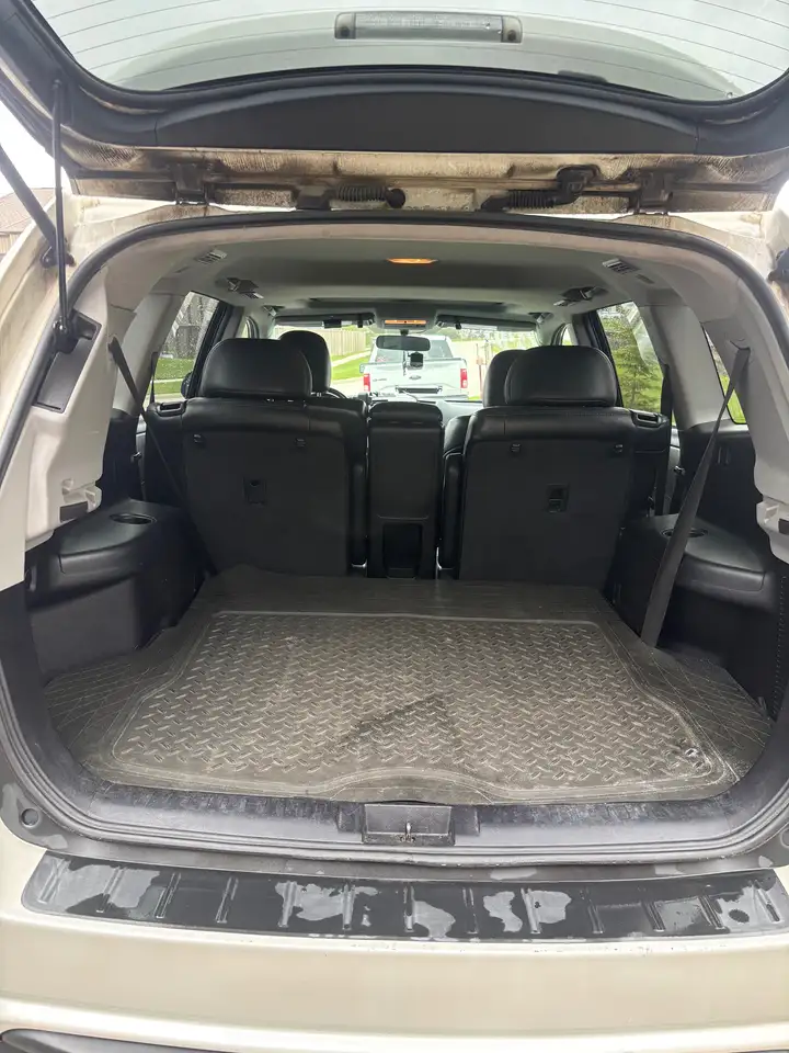 Toyota Highlander снимка Toyota Highlander