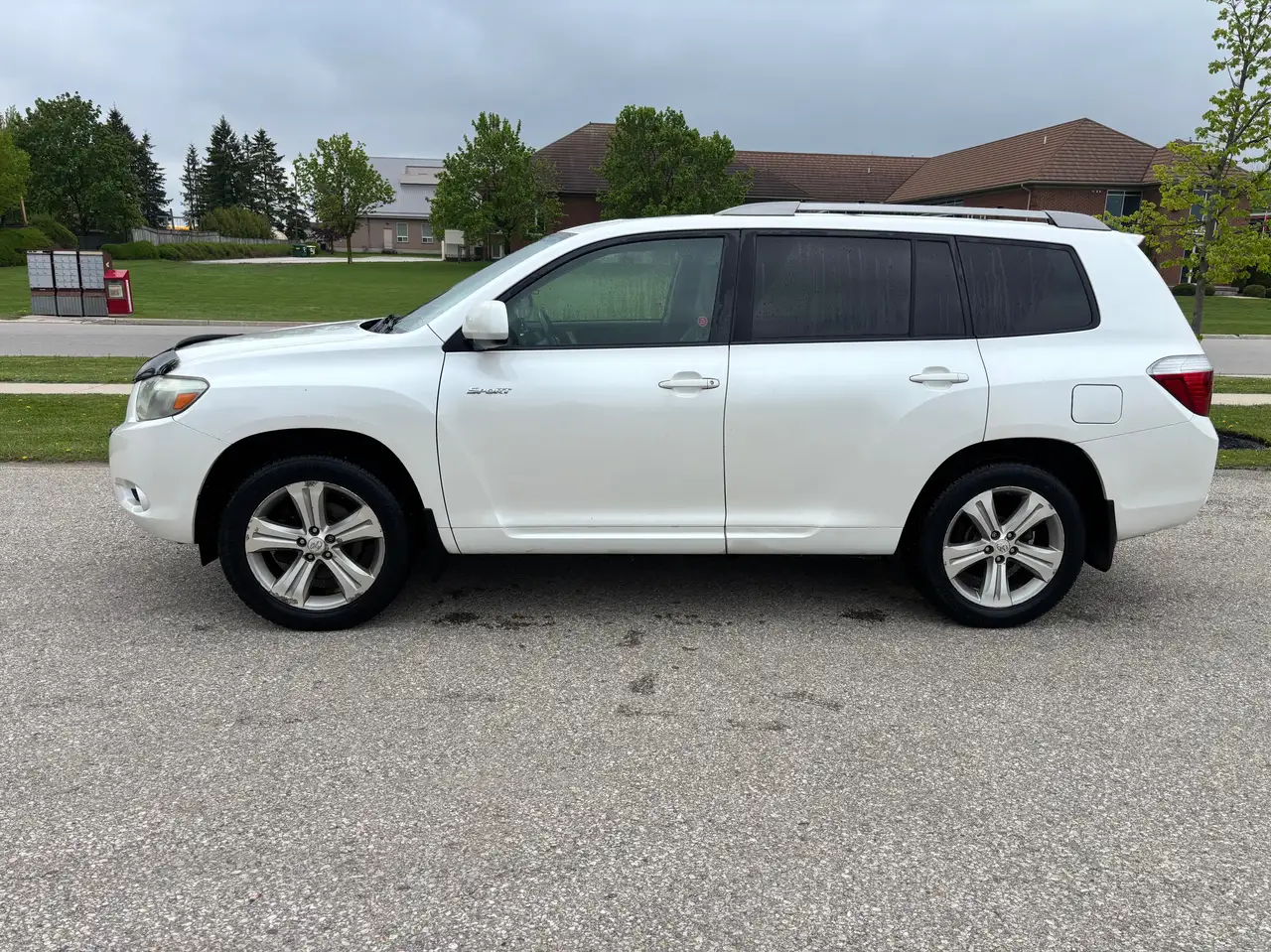 Toyota Highlander снимка Toyota Highlander