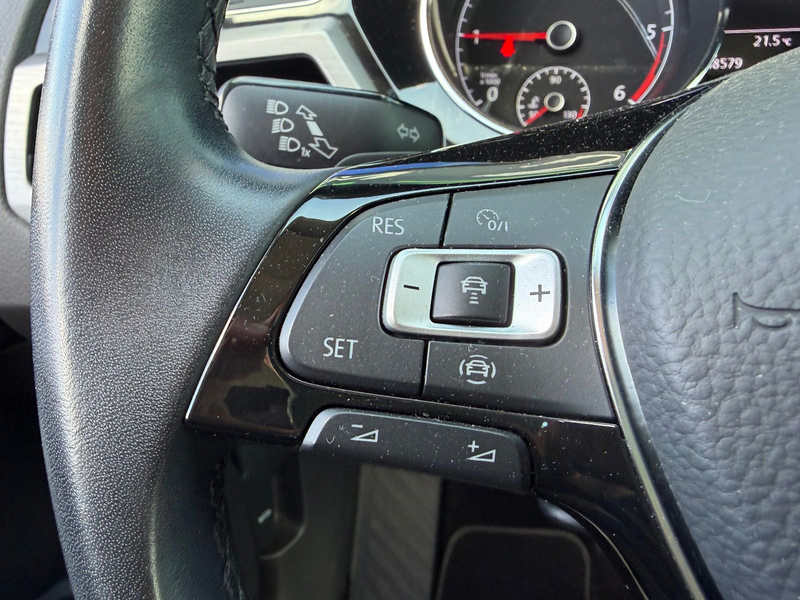 Volkswagen Touran 2.0 TDI Comfortline *ACC*SHZ*AHK*DAB* — photo 14