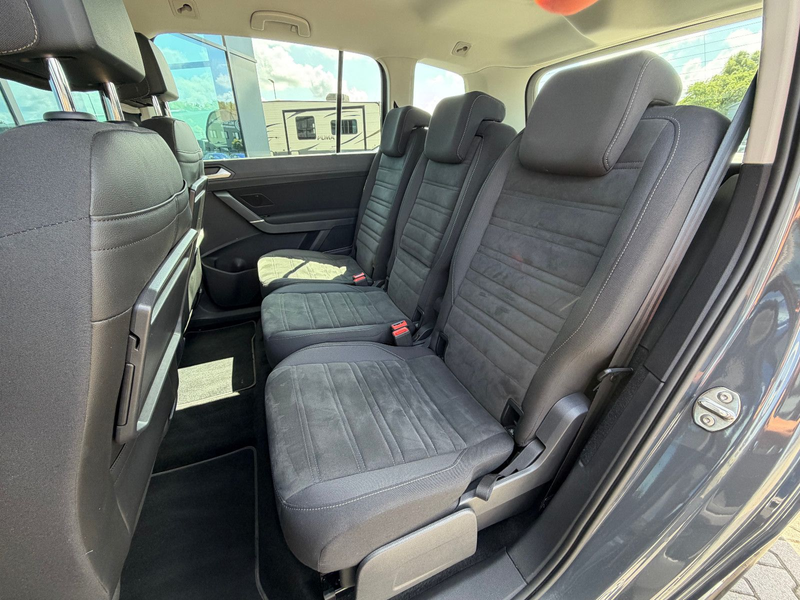 Volkswagen Touran 2.0 TDI Comfortline *ACC*SHZ*AHK*DAB* — photo 10