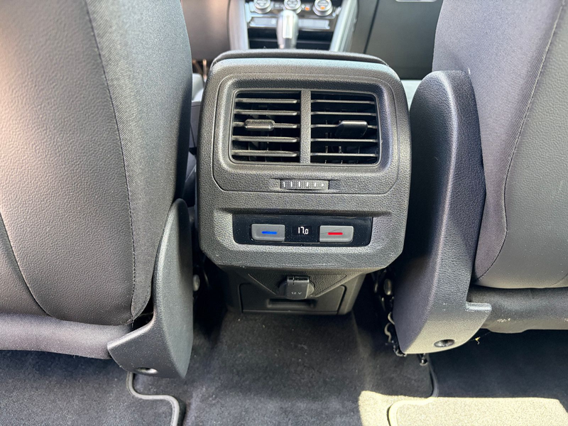 Volkswagen Touran 2.0 TDI Comfortline *ACC*SHZ*AHK*DAB* — photo 27
