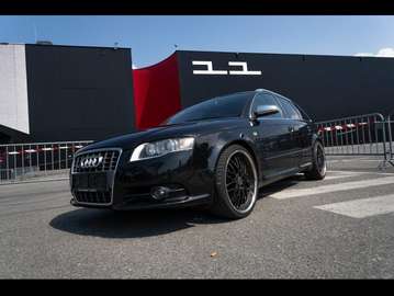 S4 Avant 4,2 V8 quattro
