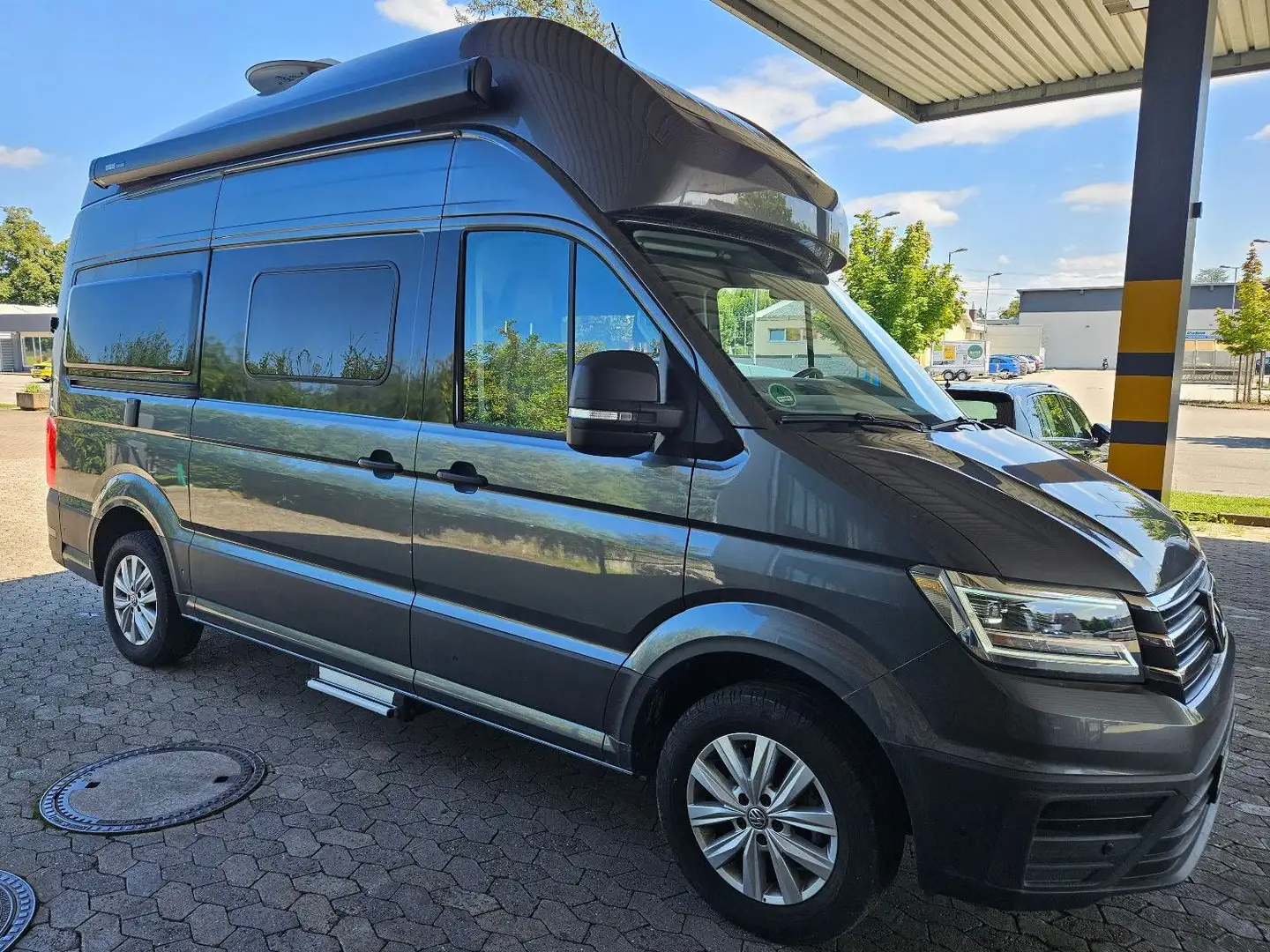 Volkswagen Crafter Grand California 600 Sat, LED, ACC, Navi Grigio - 1