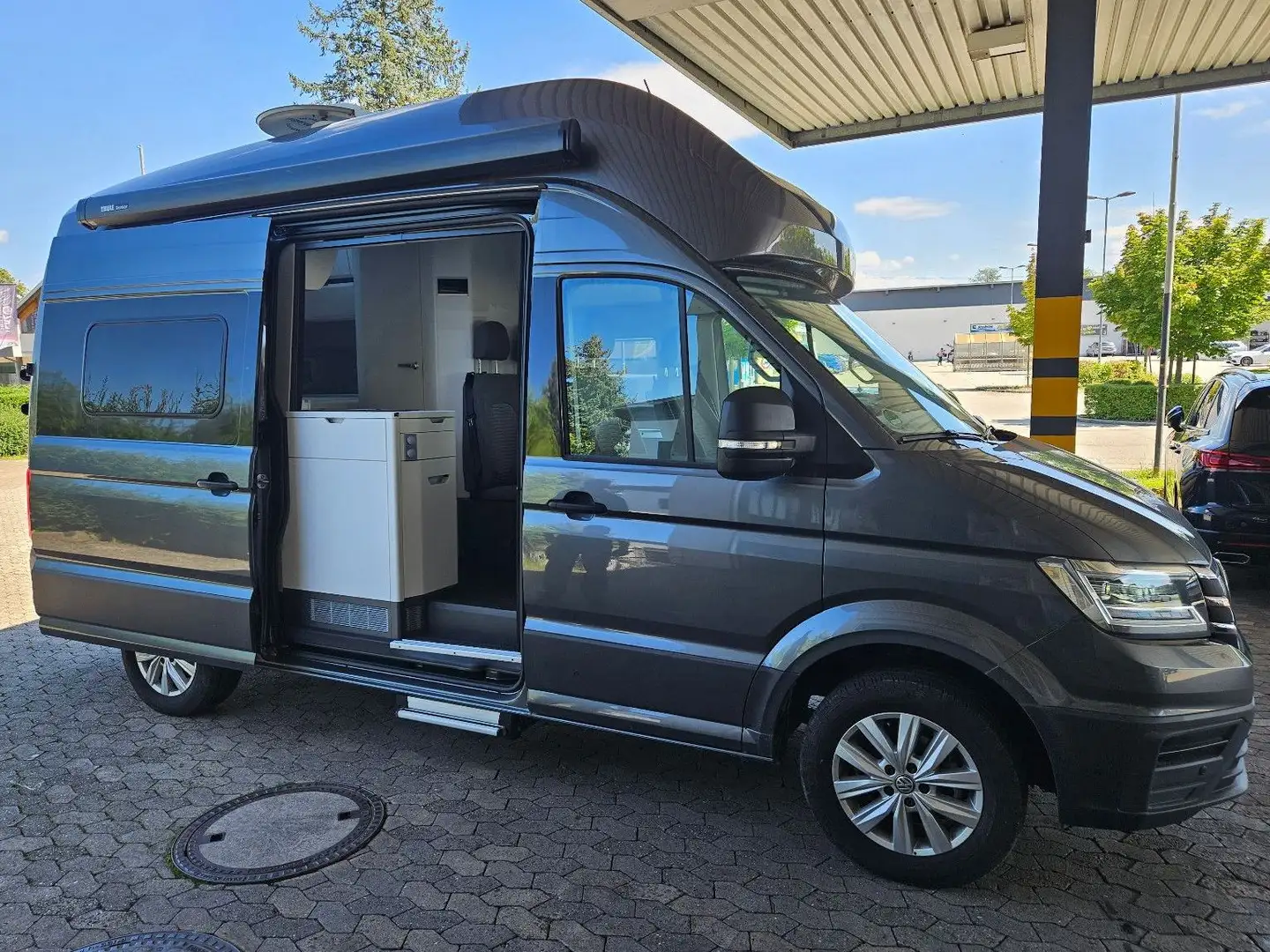 Volkswagen Crafter Grand California 600 Sat, LED, ACC, Navi Grigio - 2
