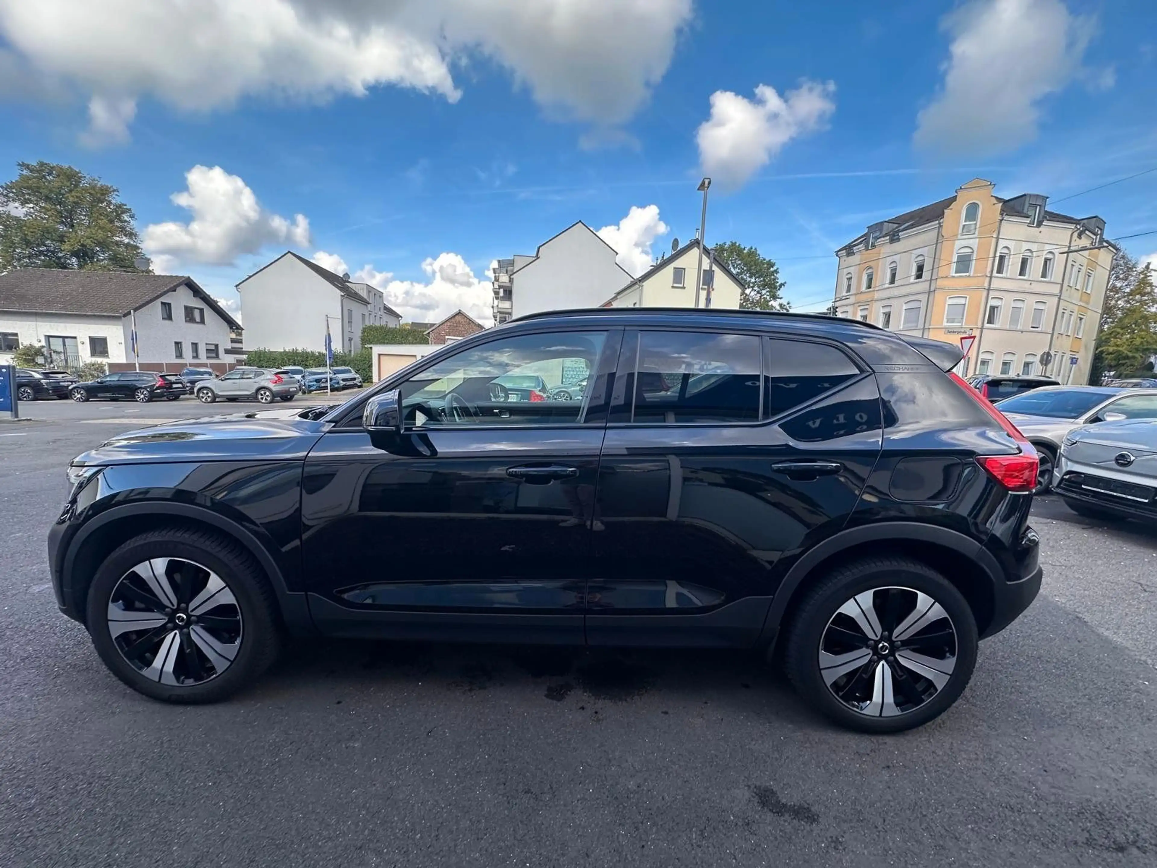 Volvo XC40 FWD Ultimate Pure Electric,Pano,360°,BLIS — photo 12