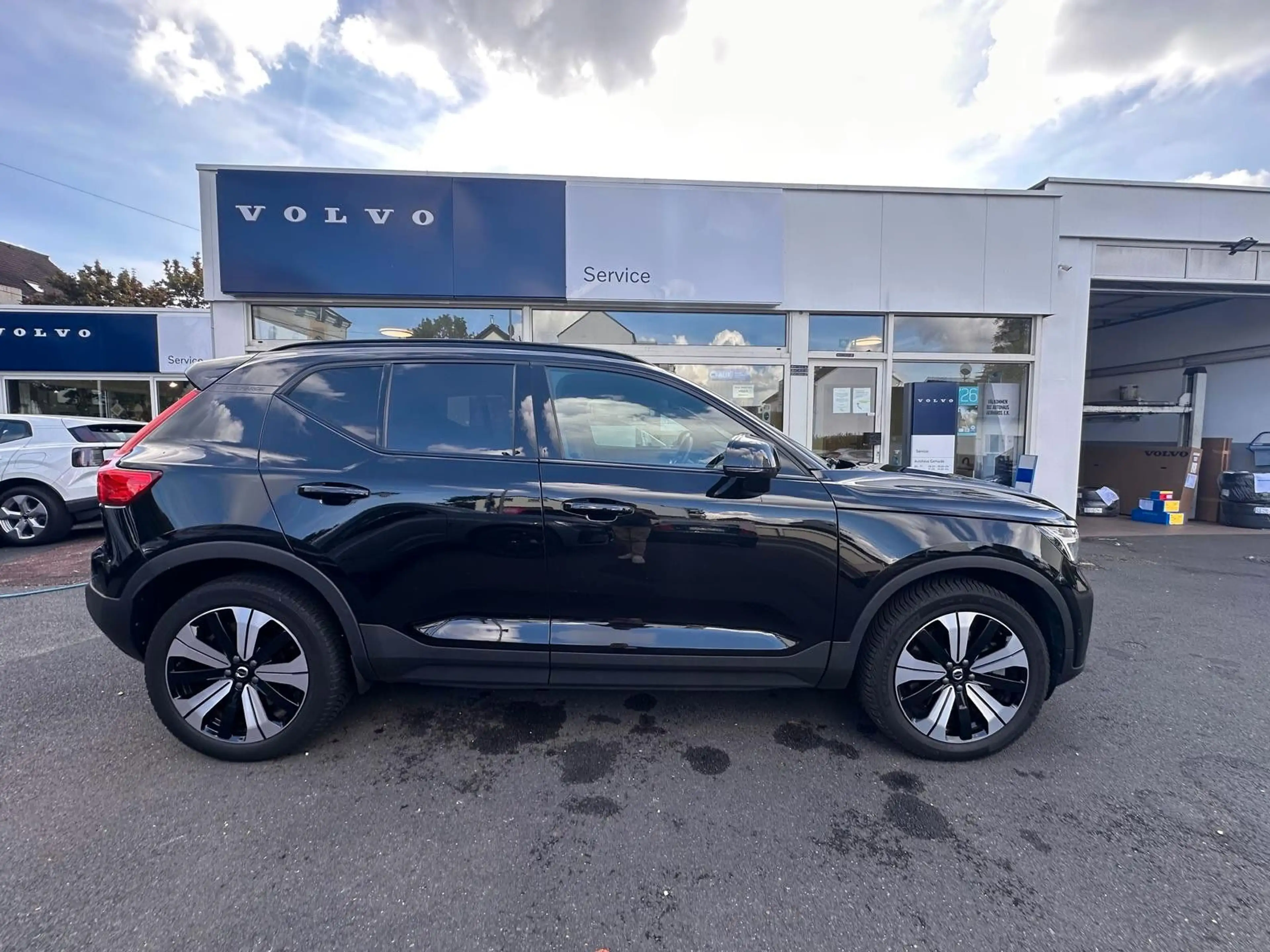 Volvo XC40 FWD Ultimate Pure Electric,Pano,360°,BLIS — photo 6