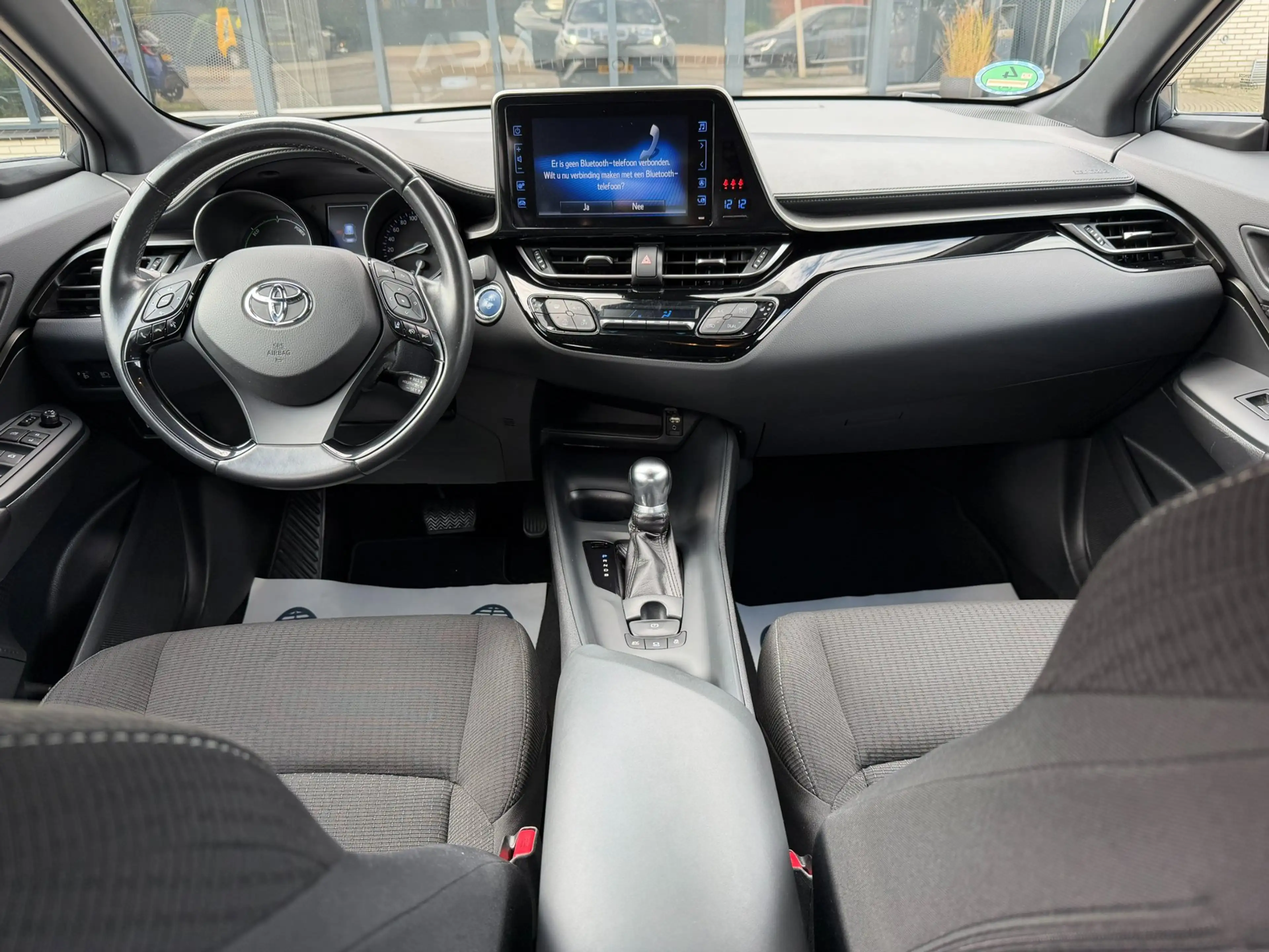 Toyota C-HR 1.8 Hybrid Dynamic l ACC l — photo 4