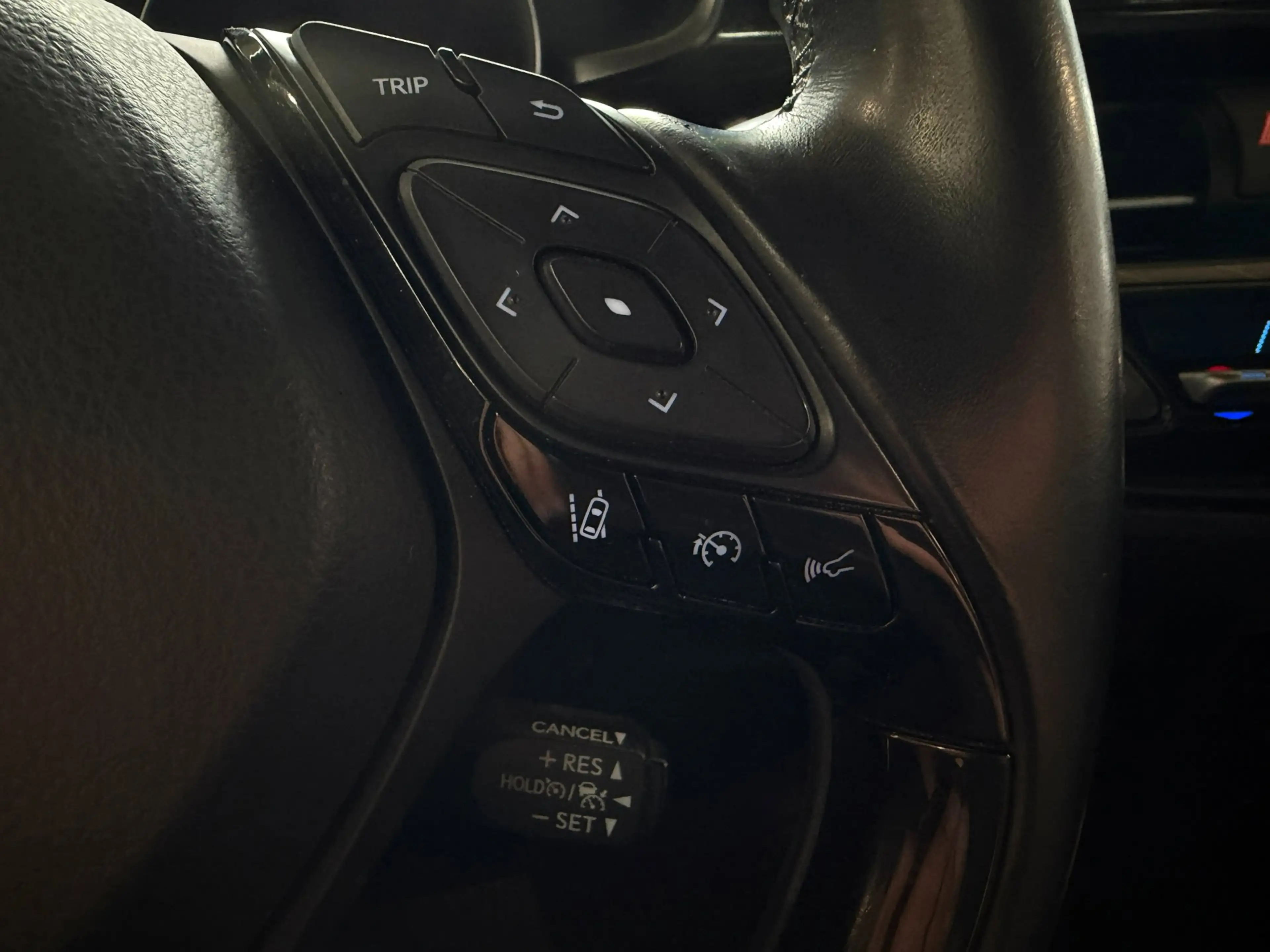 Toyota C-HR 1.8 Hybrid Dynamic l ACC l — photo 7
