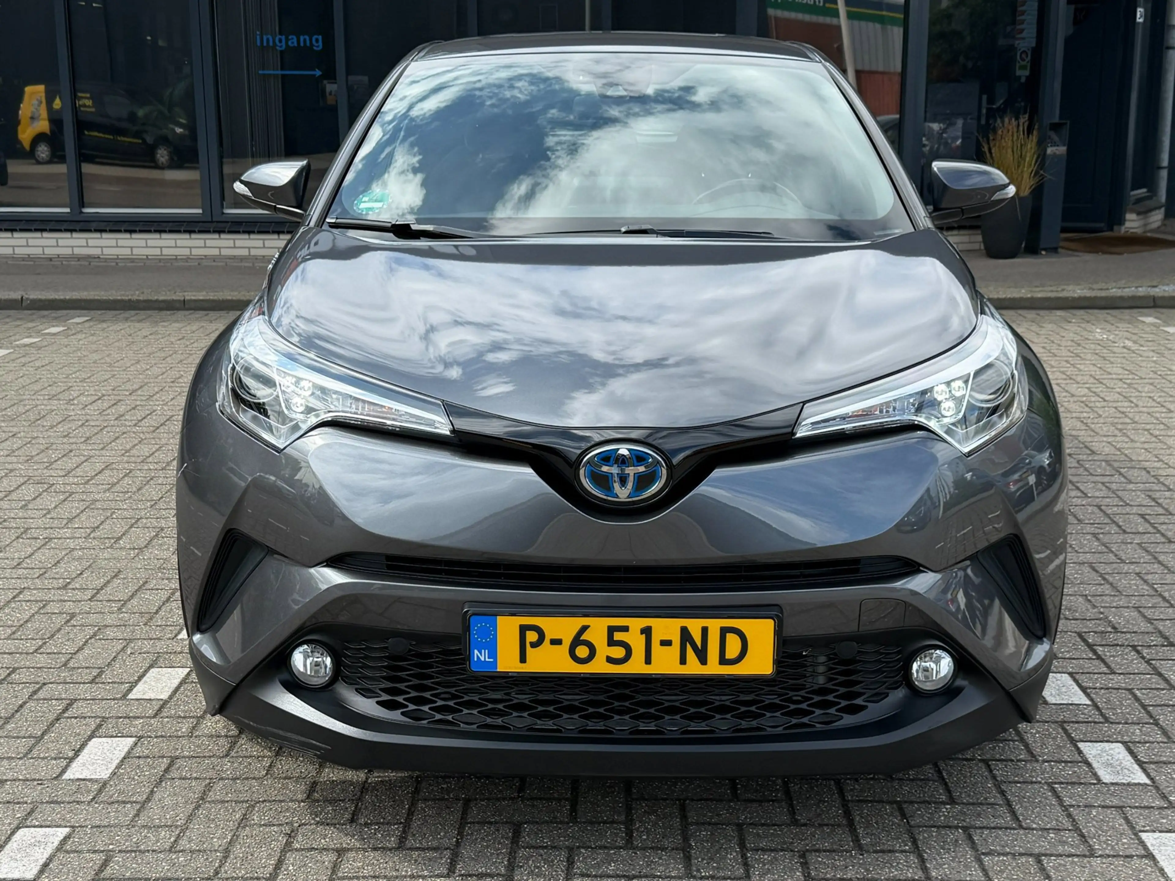 Toyota C-HR 1.8 Hybrid Dynamic l ACC l — photo 13