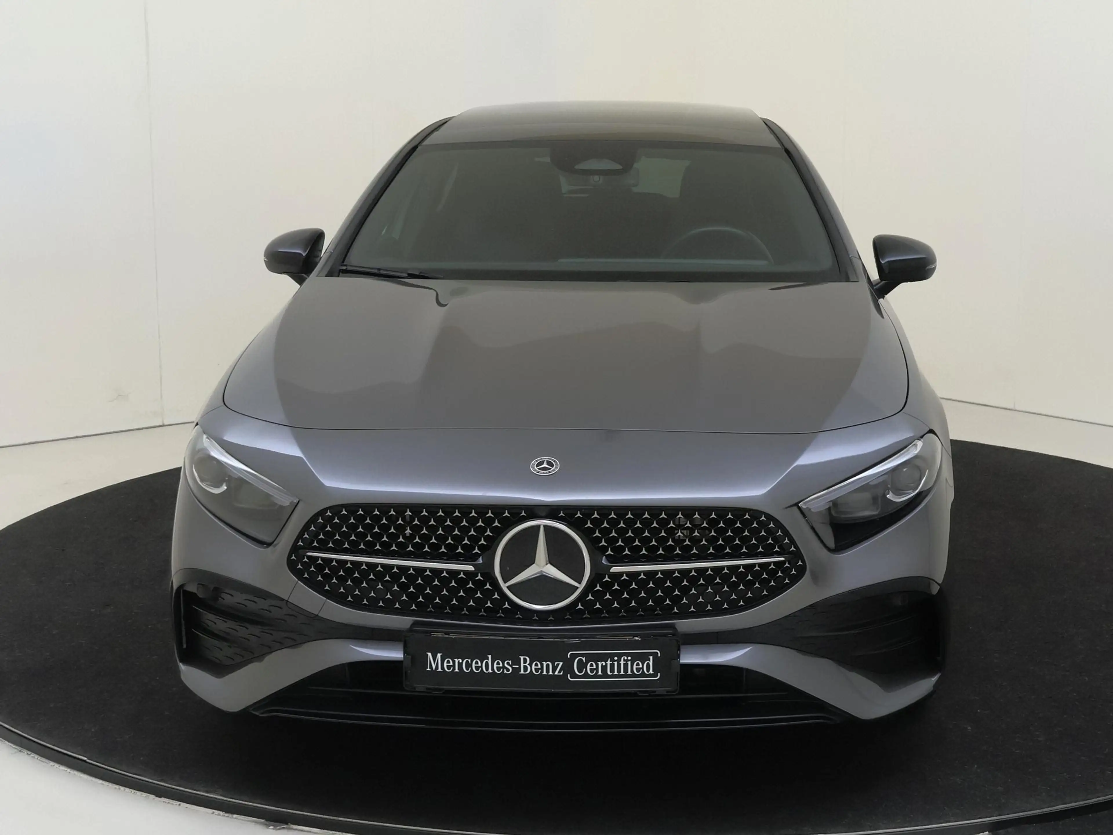 Mercedes-Benz A 250 e Star Edition LIMITED /Panoramadak /19 Inch /CarP — photo 7