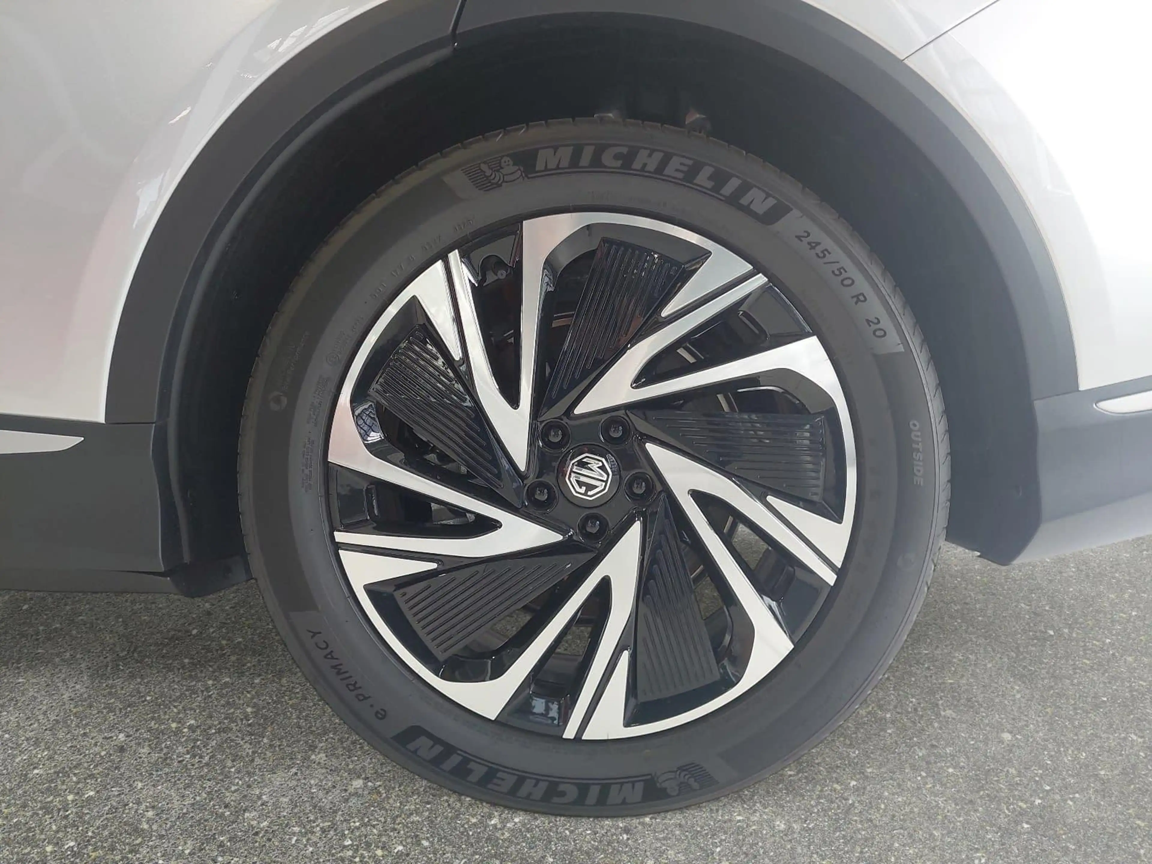 MG MGS6 EV MGS6 EV 77 KWH MJ26 LUXURY PANORAMA LEDER 20-ZOLL — photo 7