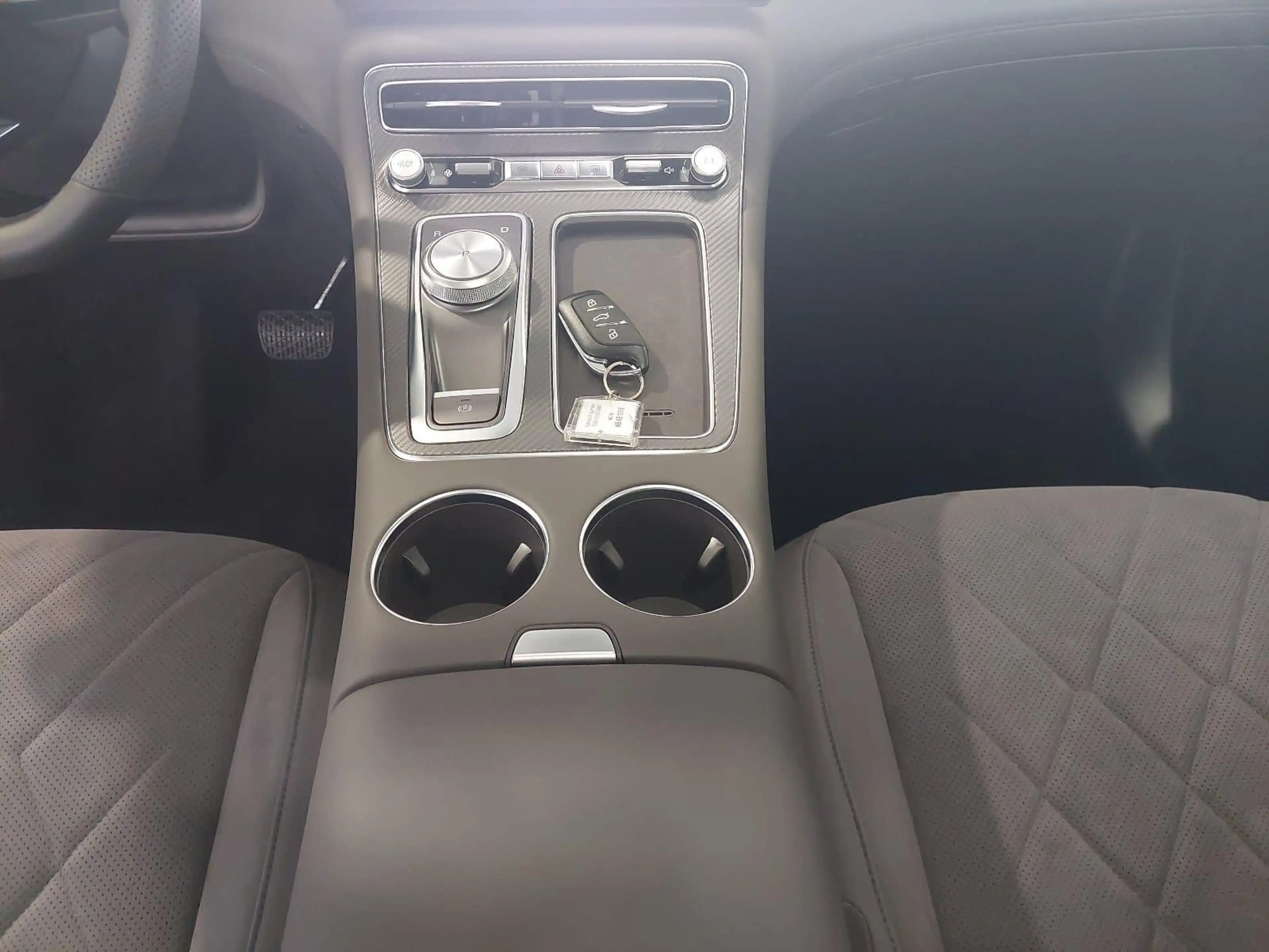 MG MGS6 EV MGS6 EV 77 KWH MJ26 LUXURY PANORAMA LEDER 20-ZOLL — photo 12
