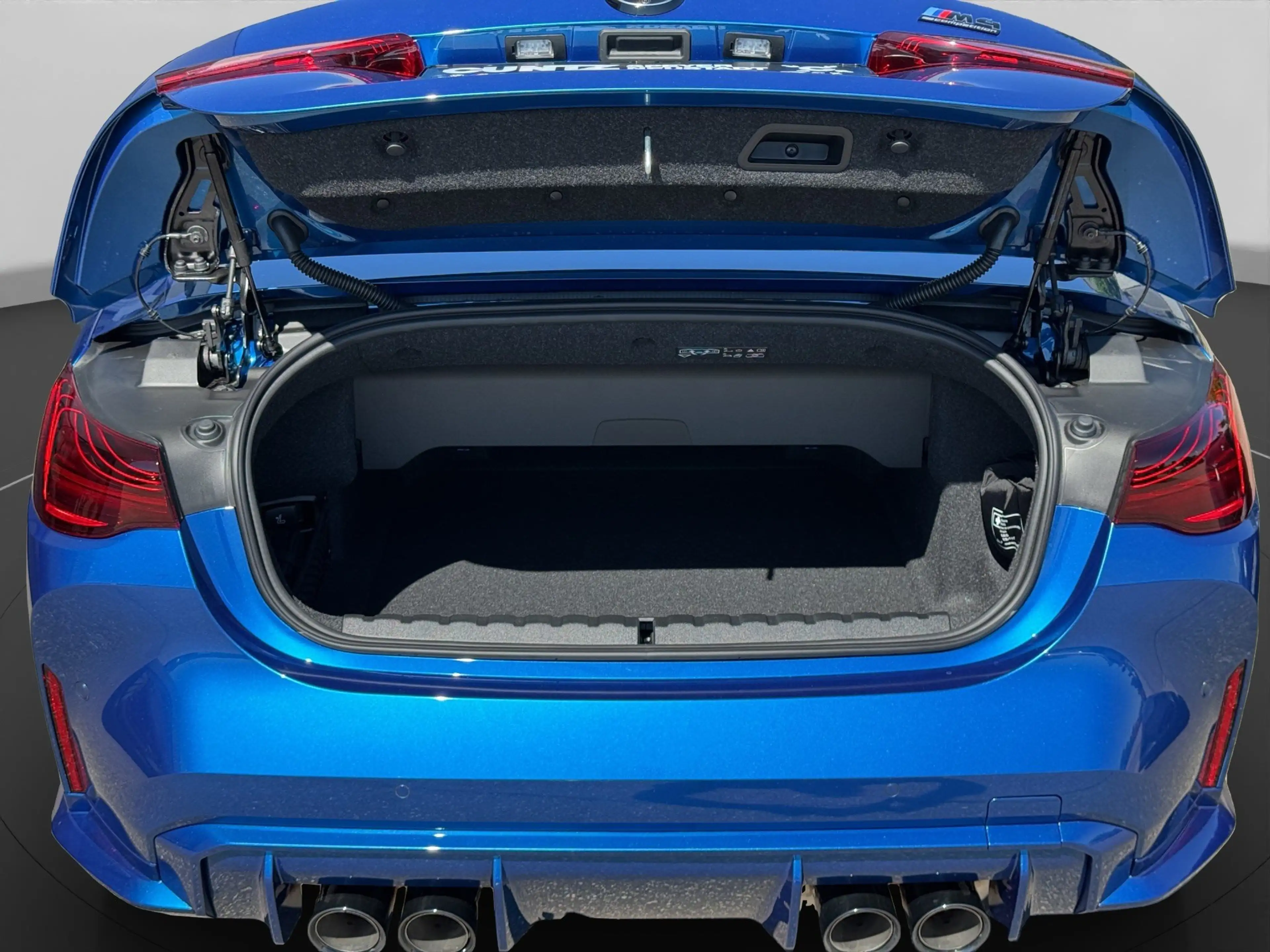 BMW M4 Competition Cabrio Individual Lackierung u. Felgen — photo 14