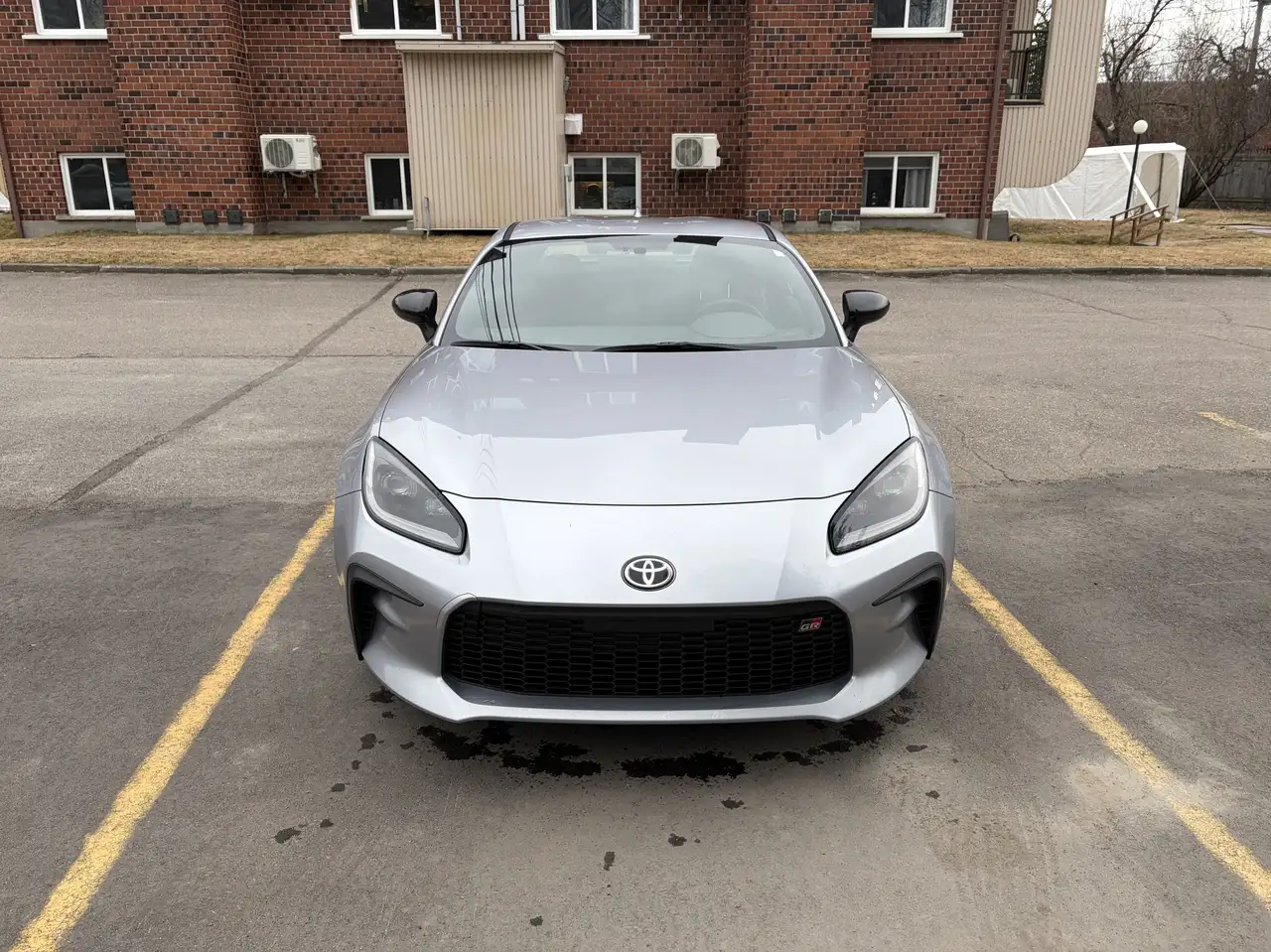 Toyota GR86 снимка Toyota GR86