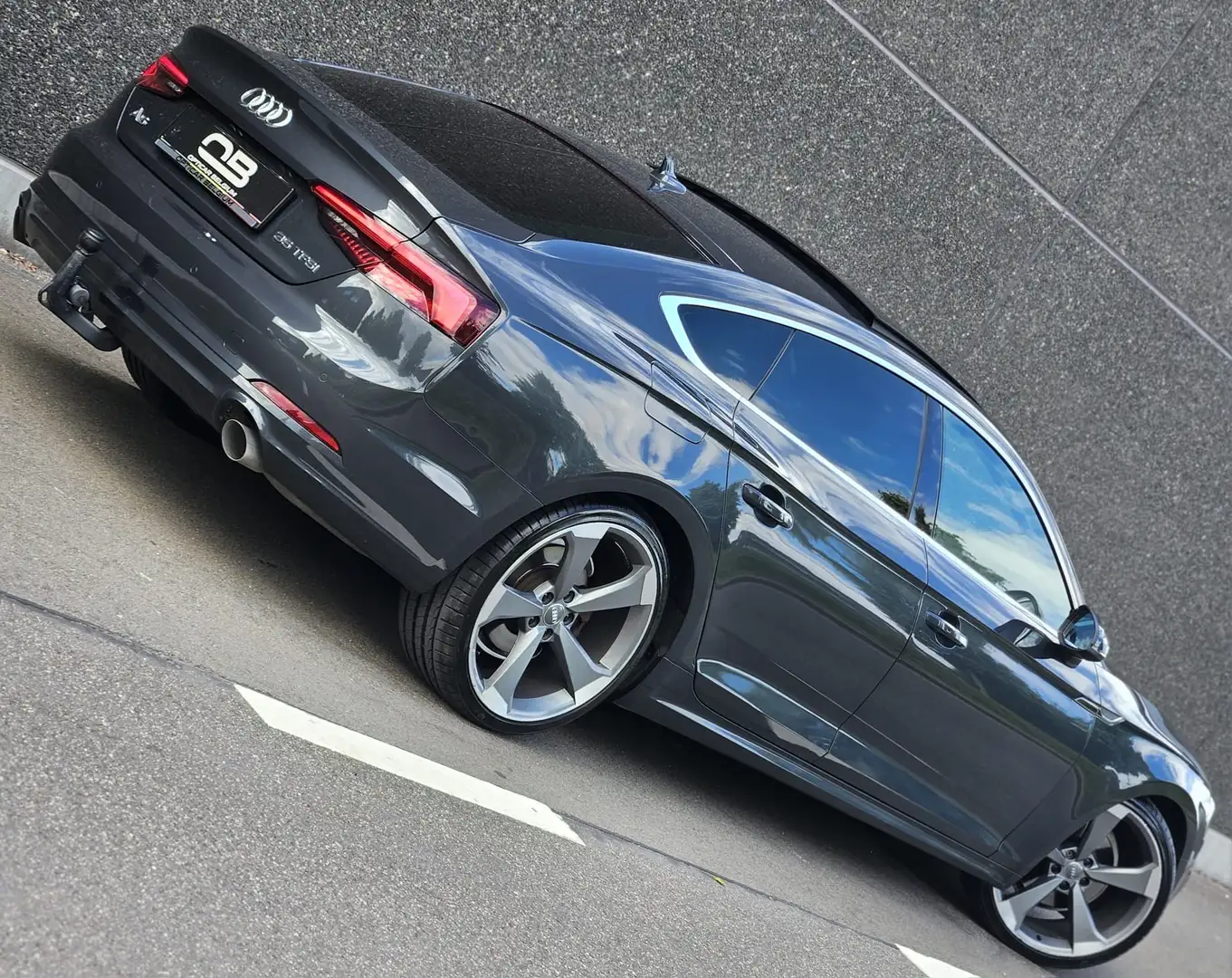 Audi A5 *** Sportback - 35 TFSI - Pano - Garantie *** Grijs - 2