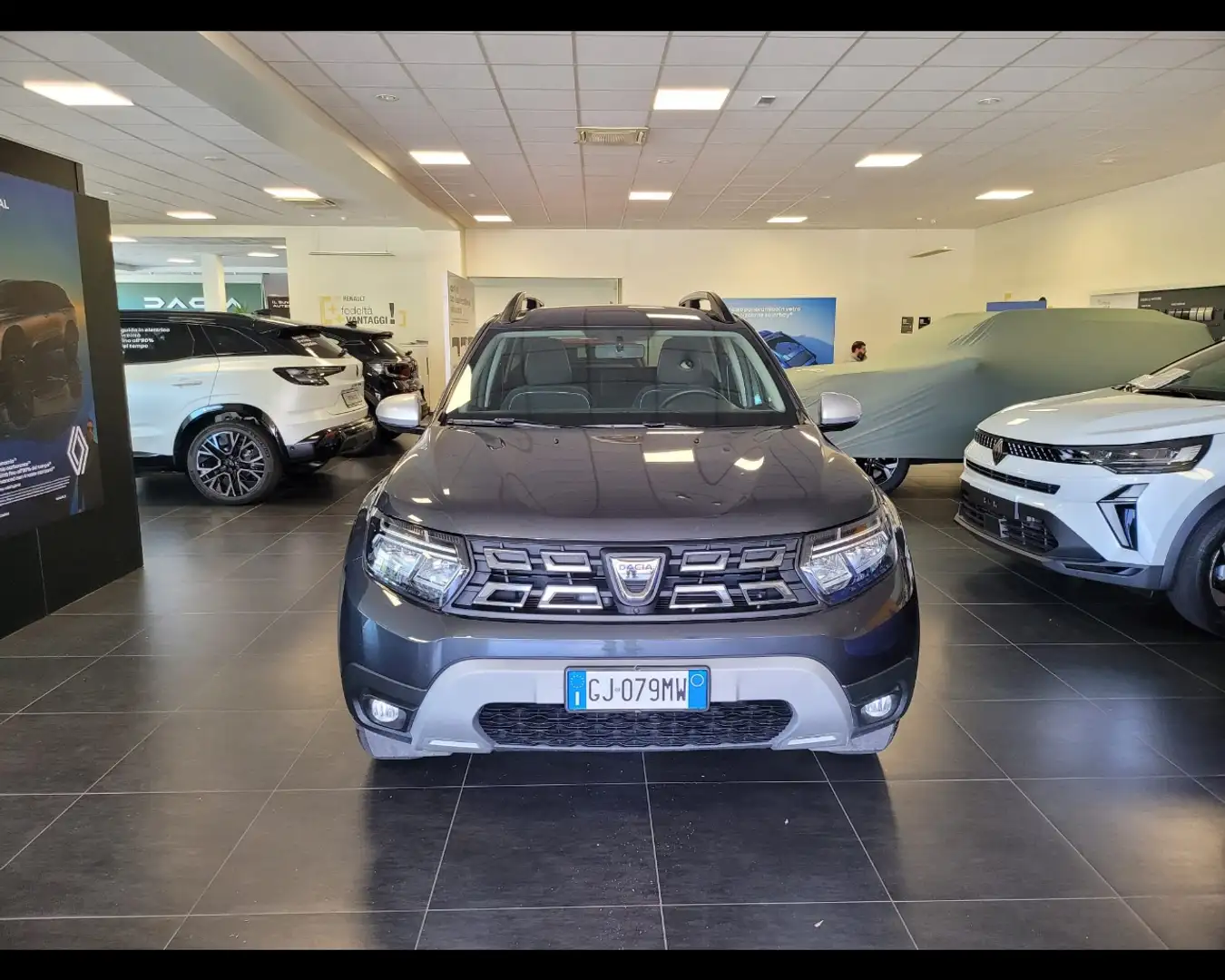 Dacia Duster 1.5 BLUE DCI PRESTIGE 4X4 115CV Grigio - 2