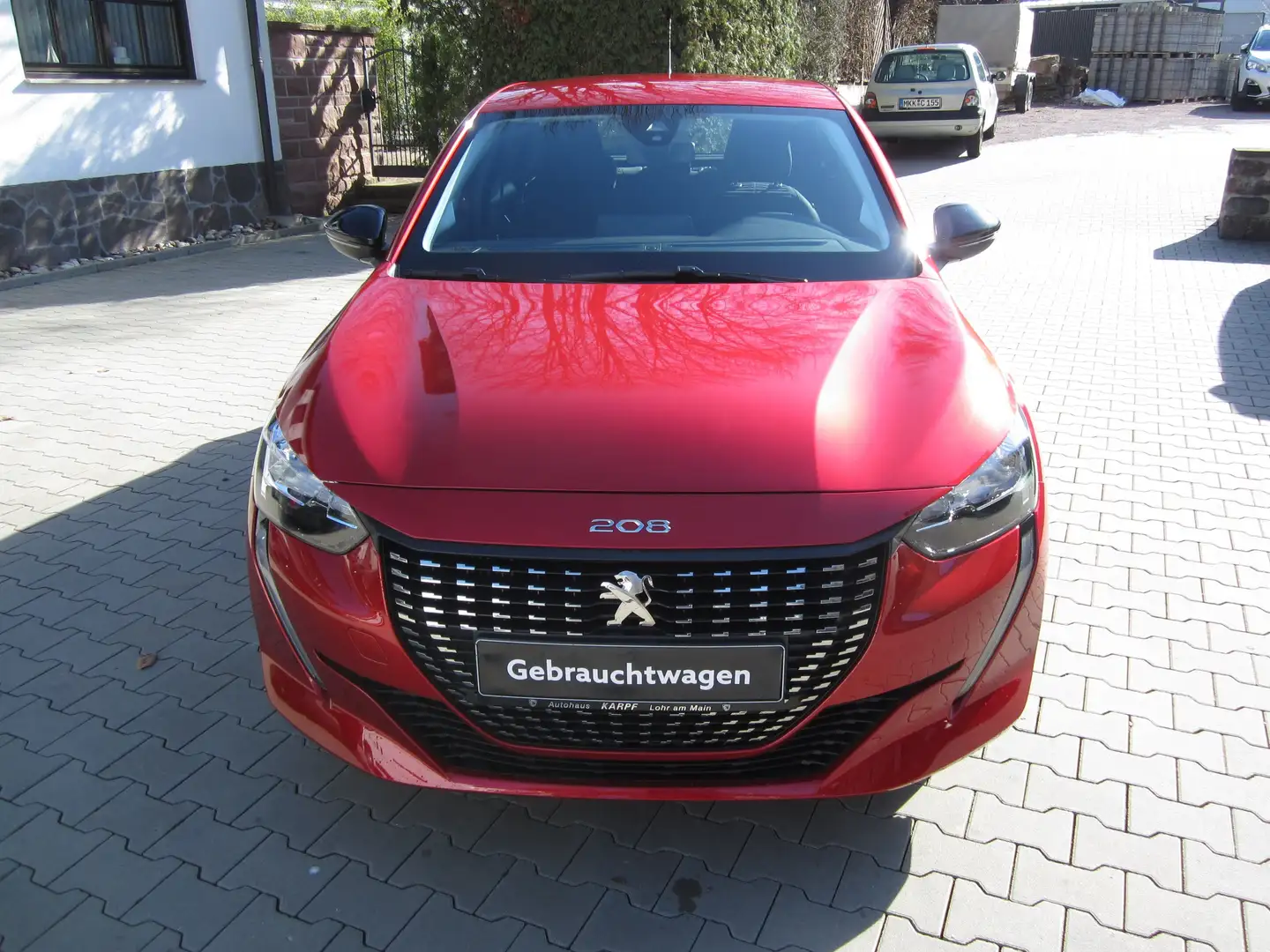 Peugeot 208 Rot - 2